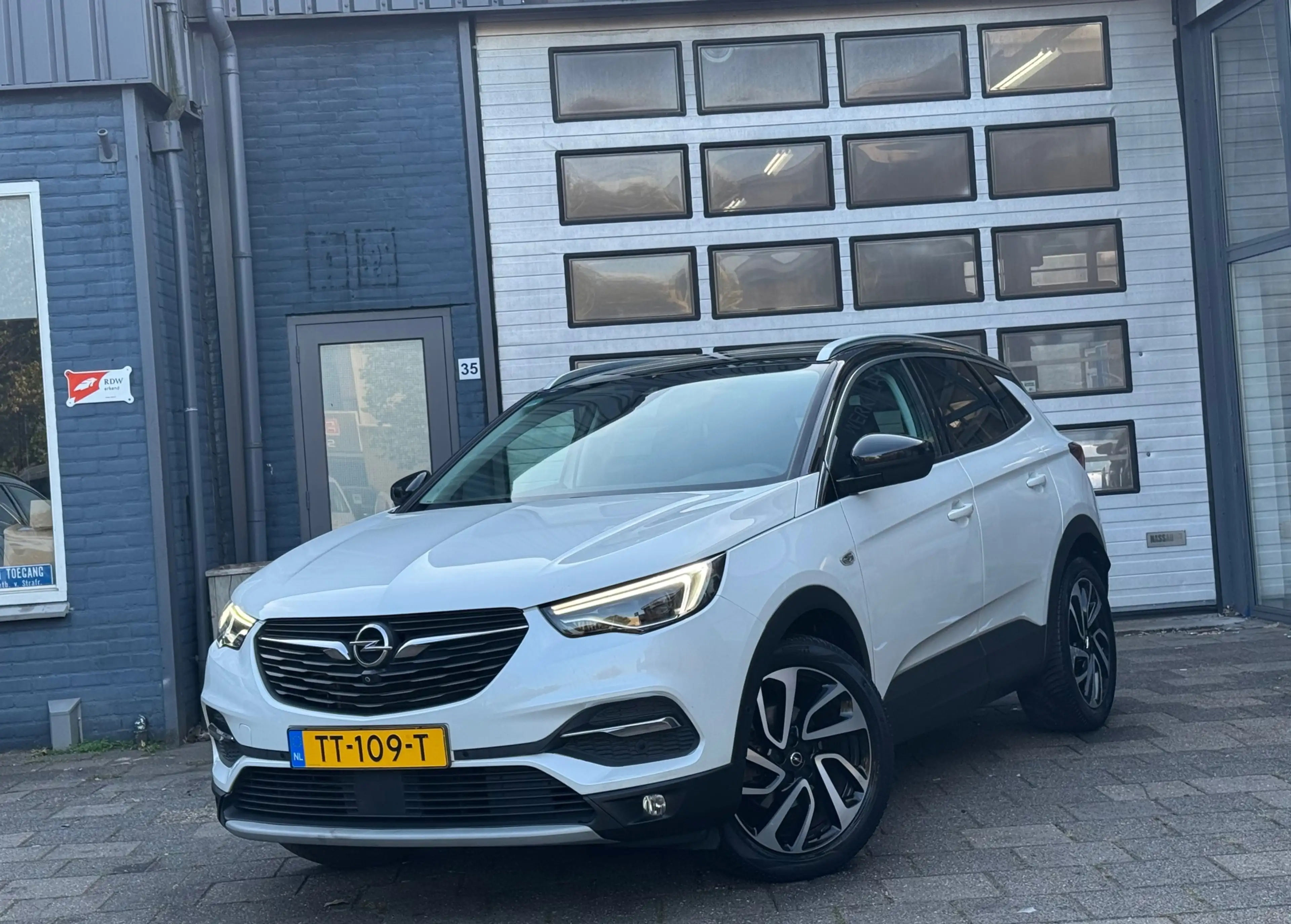 Opel Grandland X 1.2 Turbo Ultimate | Clima | Cruise | Camera | Nav