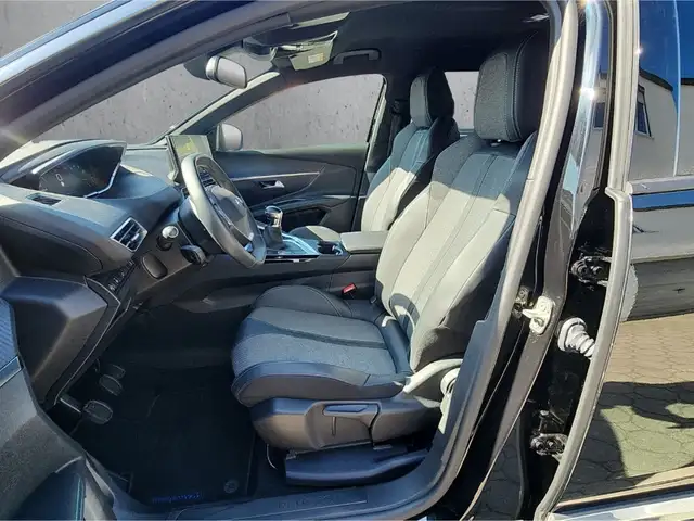 Peugeot 5008 view 9