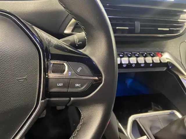 Peugeot 3008 view 14