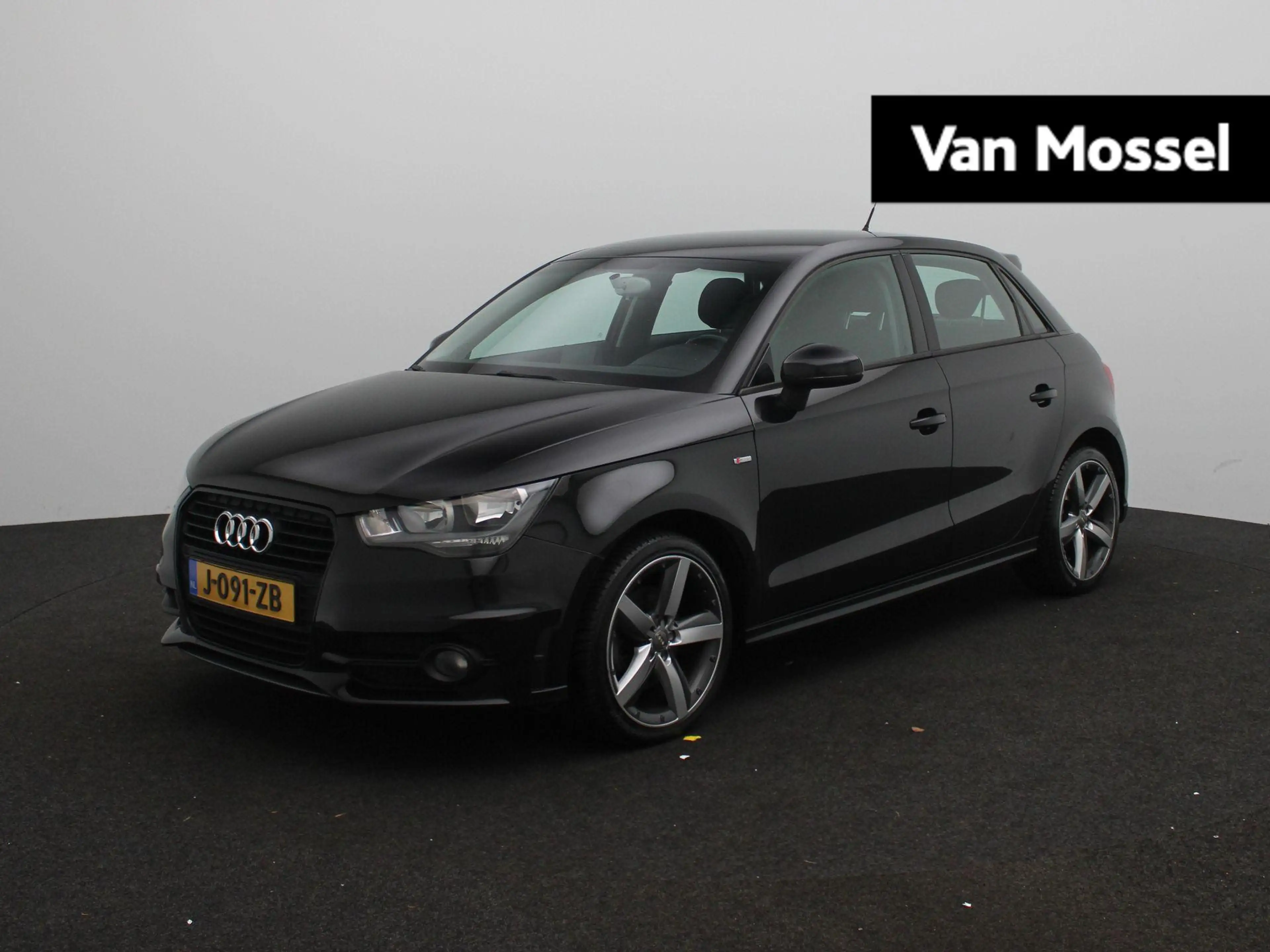 Audi A1 Sportback 1.4 TFSI S-Line | Navigatie | Stoelverwa