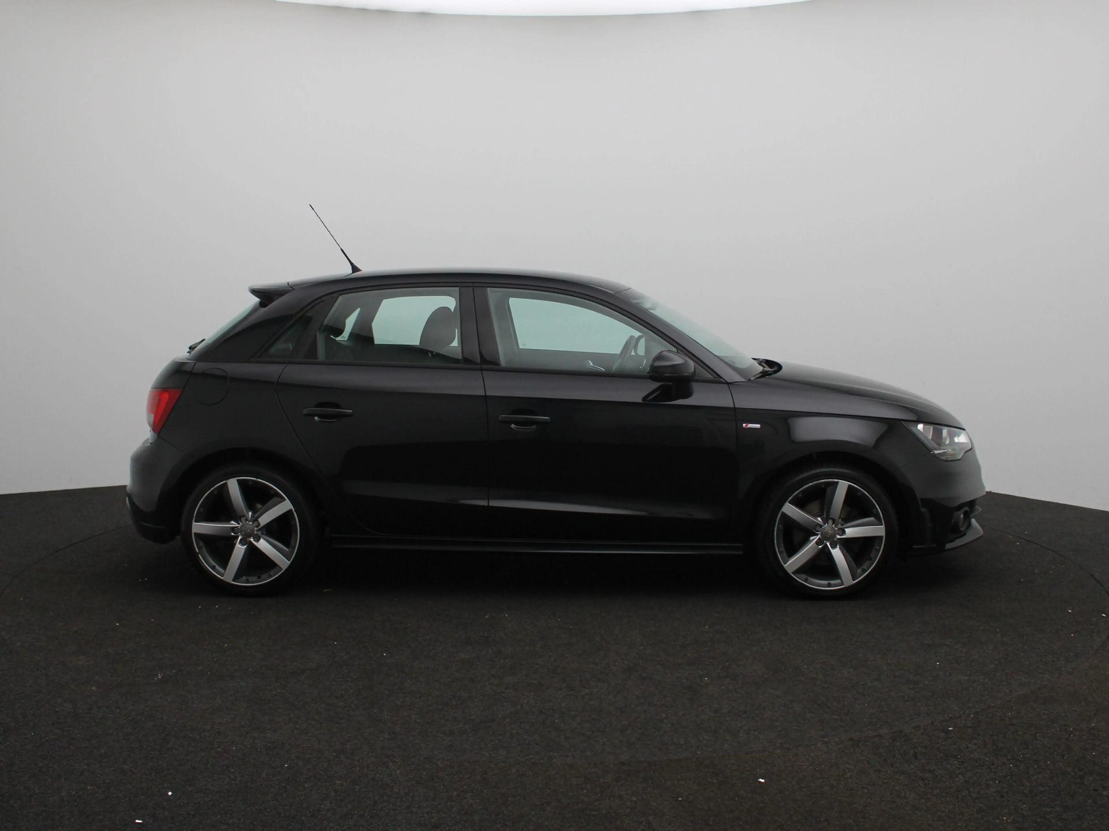 Audi A1 Sportback 1.4 TFSI S-Line | Navigatie | Stoelverwa — photo 7