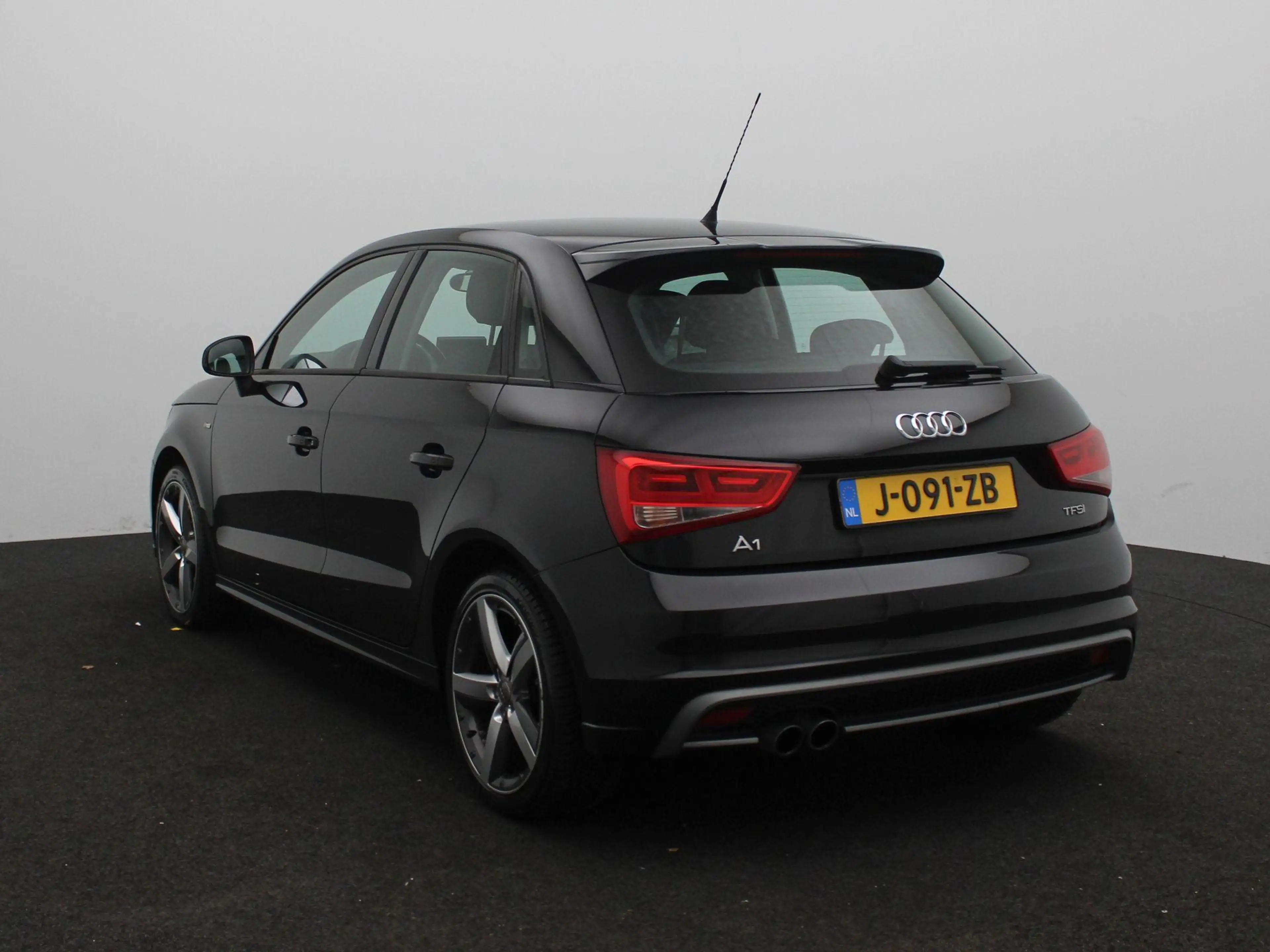 Audi A1 Sportback 1.4 TFSI S-Line | Navigatie | Stoelverwa — photo 3