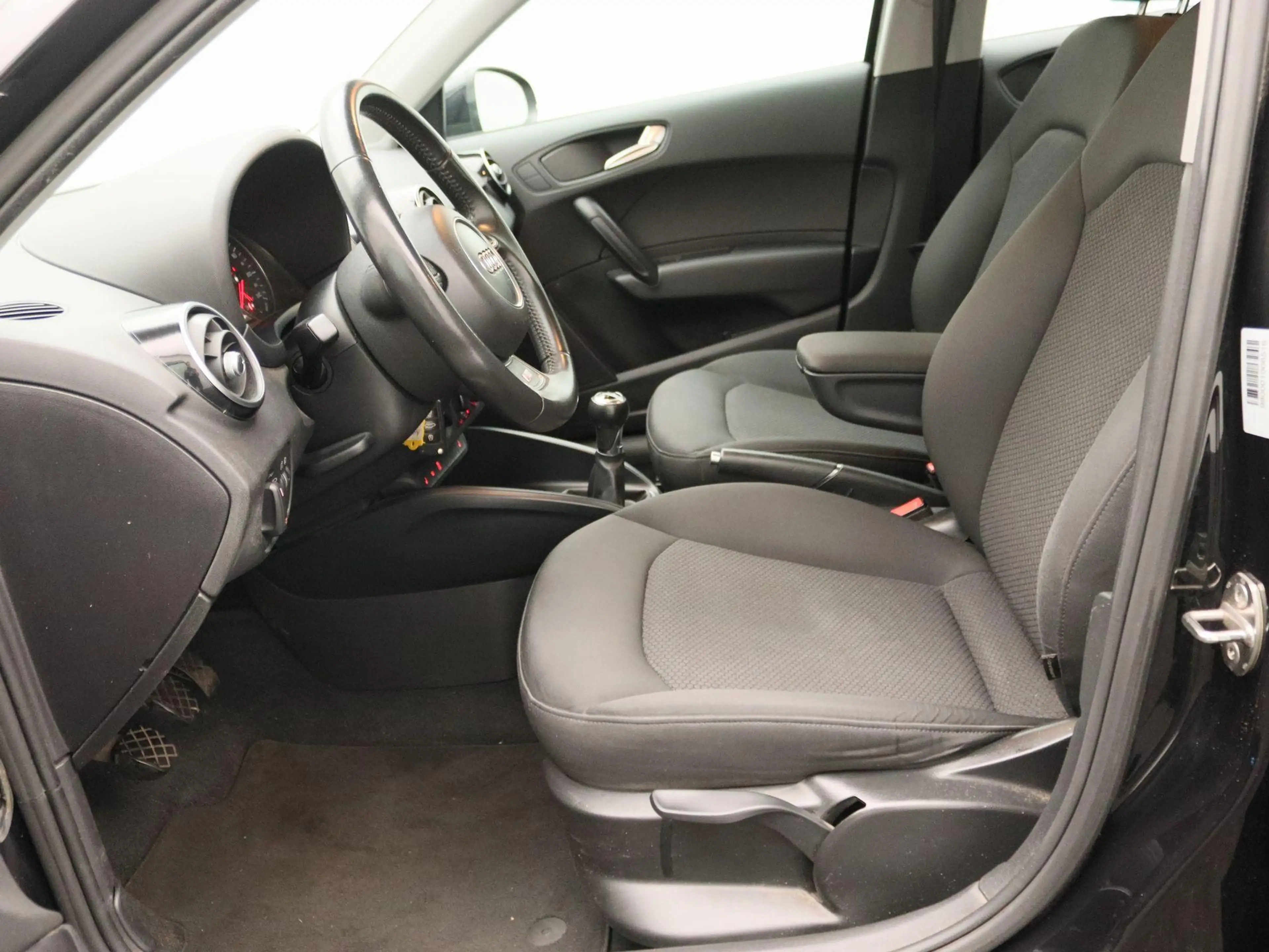Audi A1 Sportback 1.4 TFSI S-Line | Navigatie | Stoelverwa — photo 14