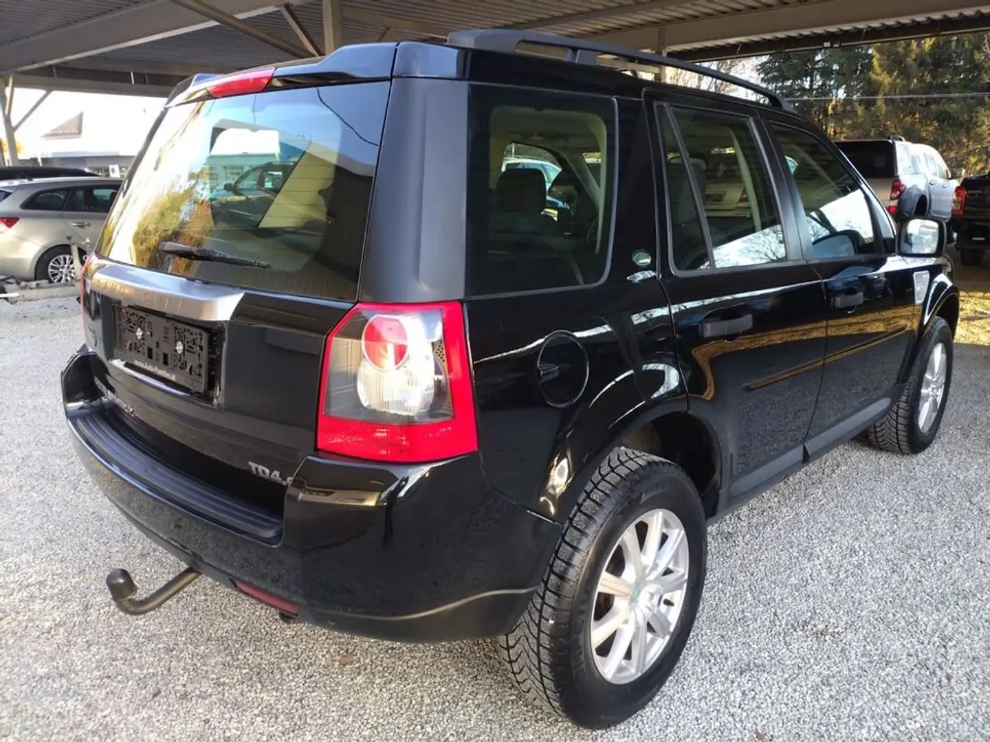 Land Rover Freelander 2,2 Td4_e E 4x4 ! Serviceheft! Schwarz - 2