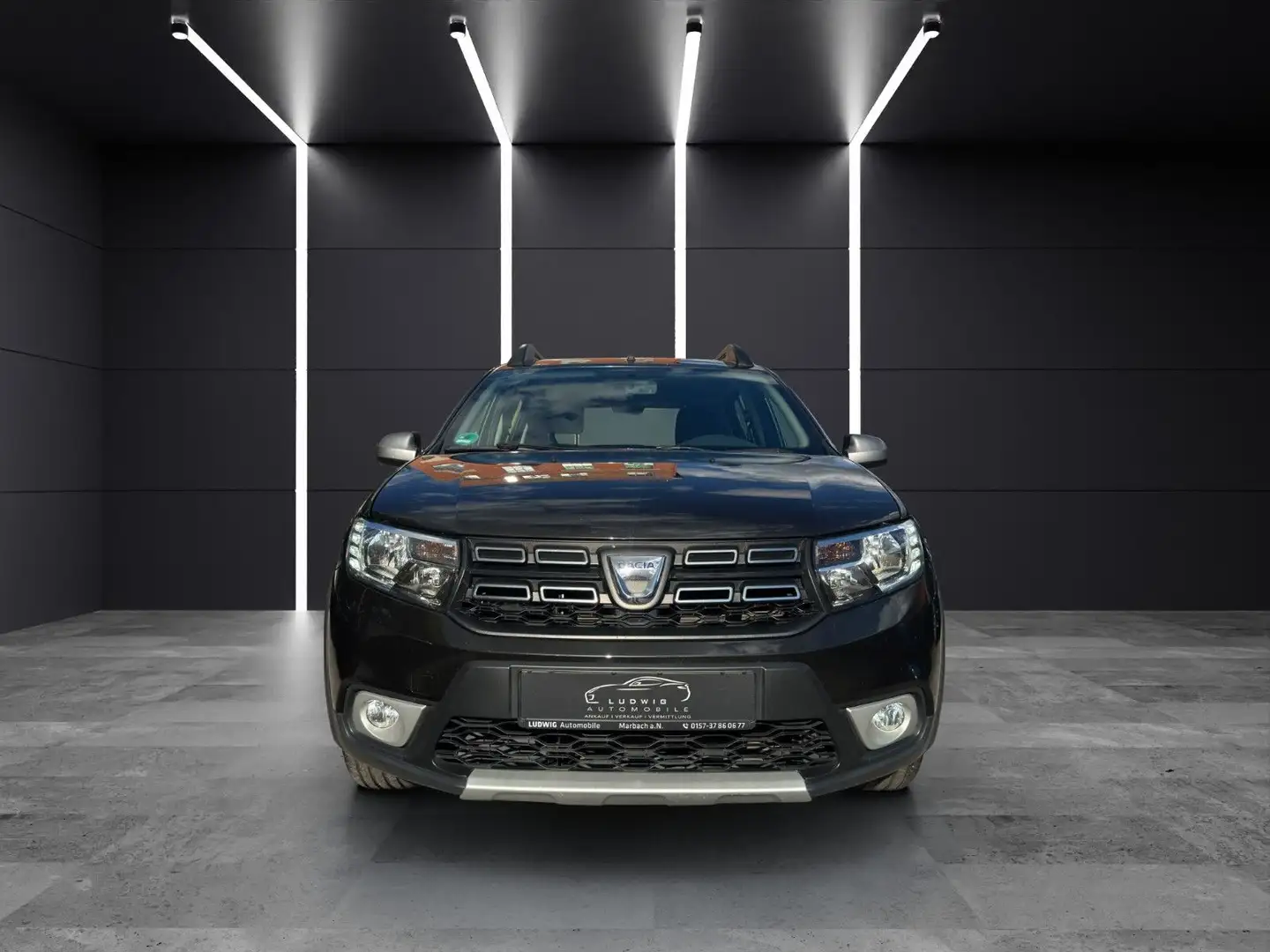 Dacia Sandero II Stepway Celebration/NAVI/KAMERA/TEMPO Schwarz - 2