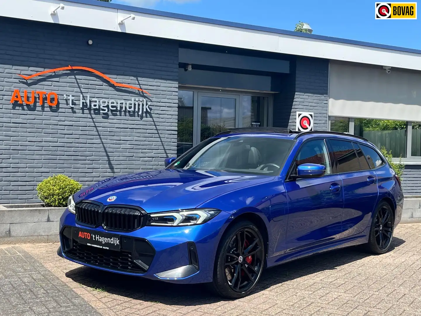 BMW 330 3-serie Touring 330e xDrive M-sport pano trekh M3- Blauw - 1
