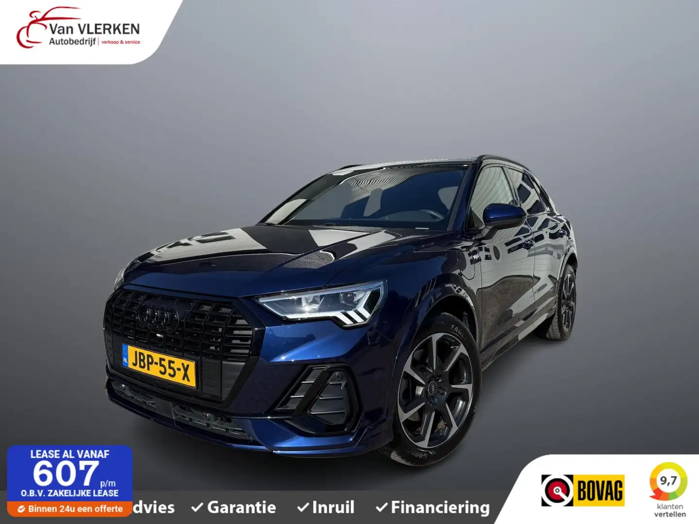 Audi Q3 45 TFSI e S edition Bleu - 1
