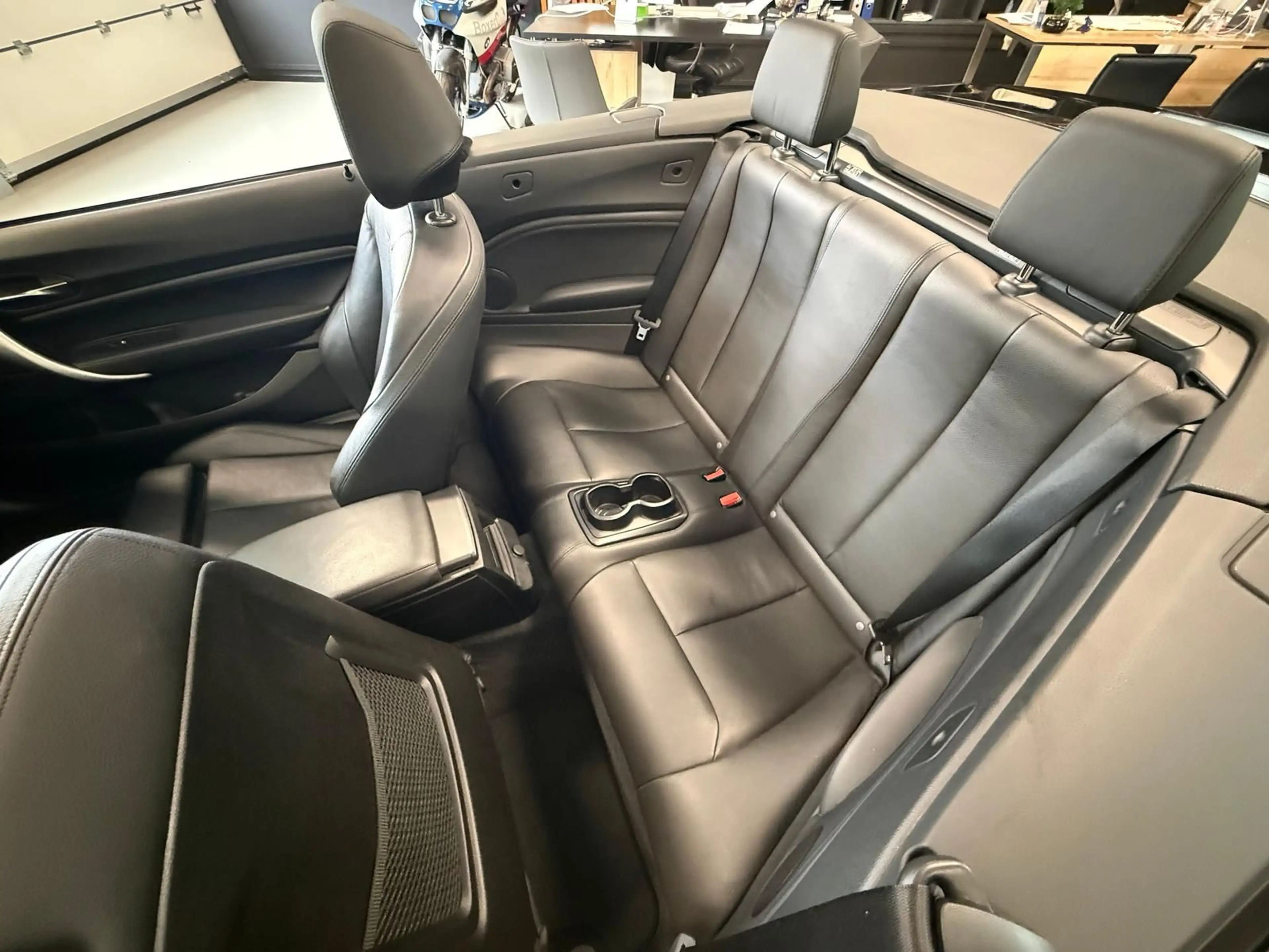 BMW 220 D 2er Cabrio M-Paket Sport  BI-XENON — photo 14