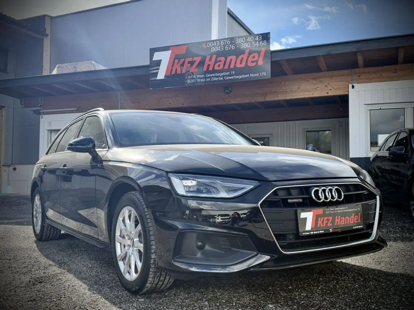 Audi A4 40 TDI quattro Noir - 1