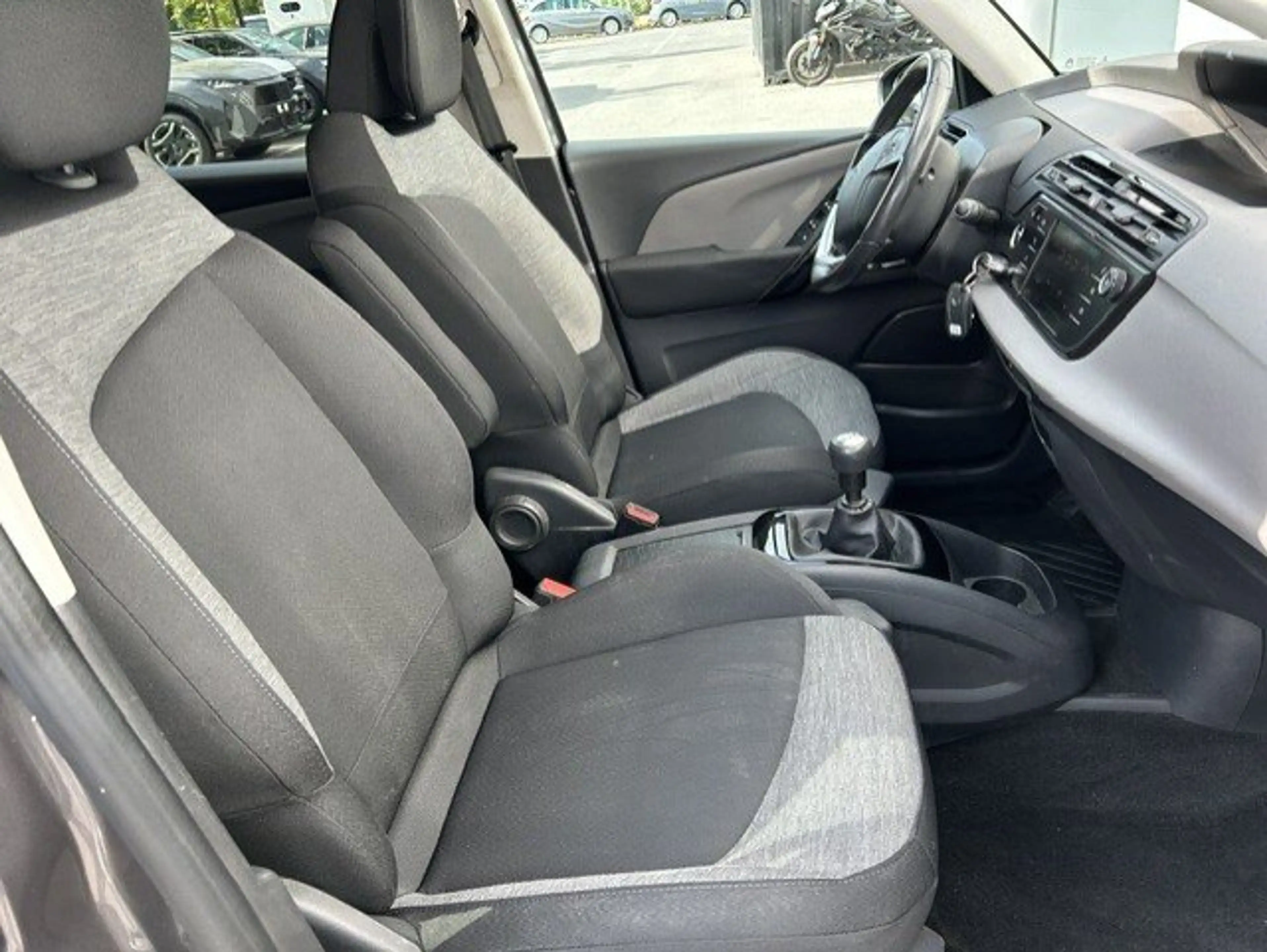 Citroen C4 Picasso 1.2 PureTech Feel 130Pk — photo 12
