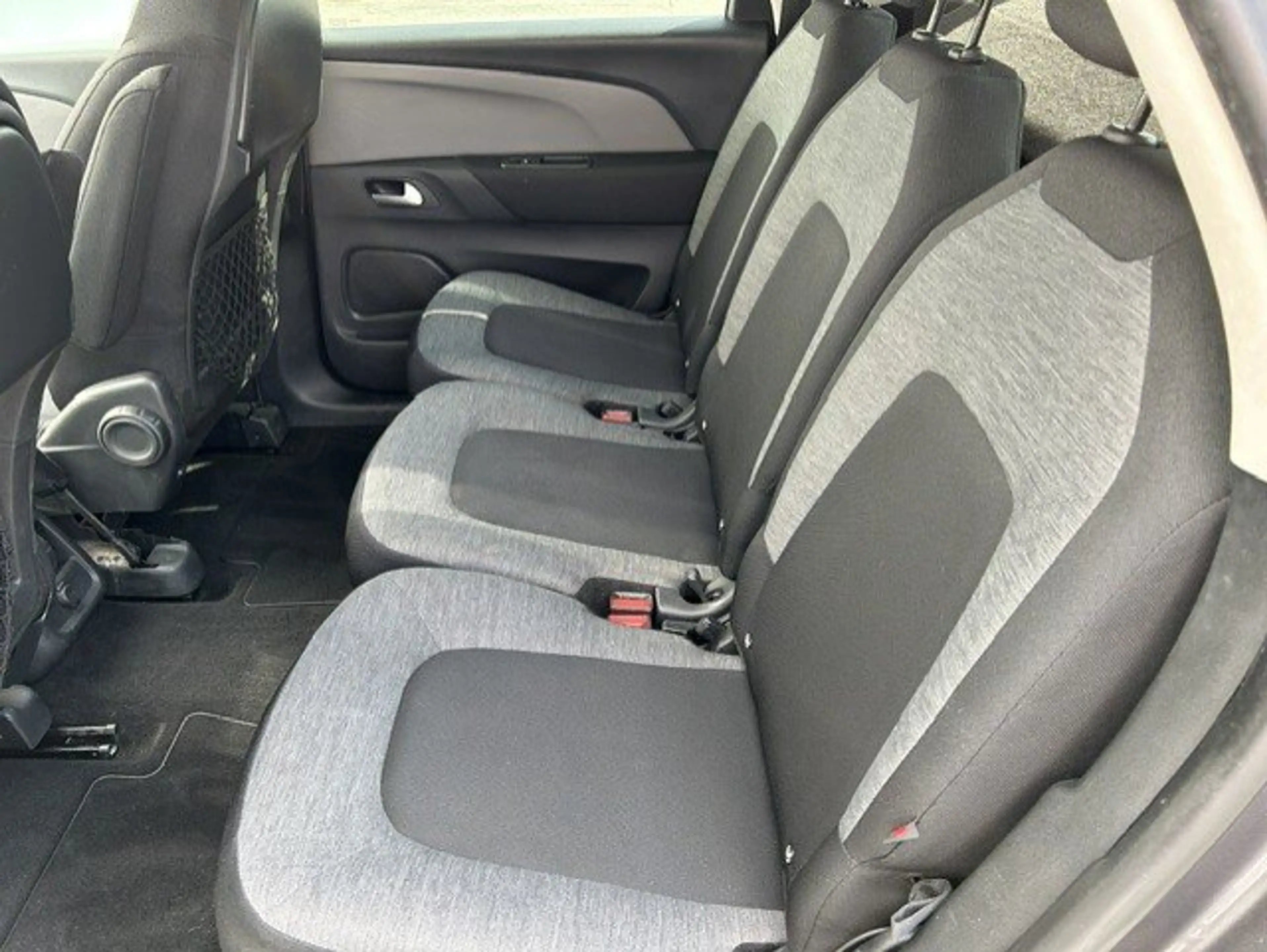 Citroen C4 Picasso 1.2 PureTech Feel 130Pk — photo 14