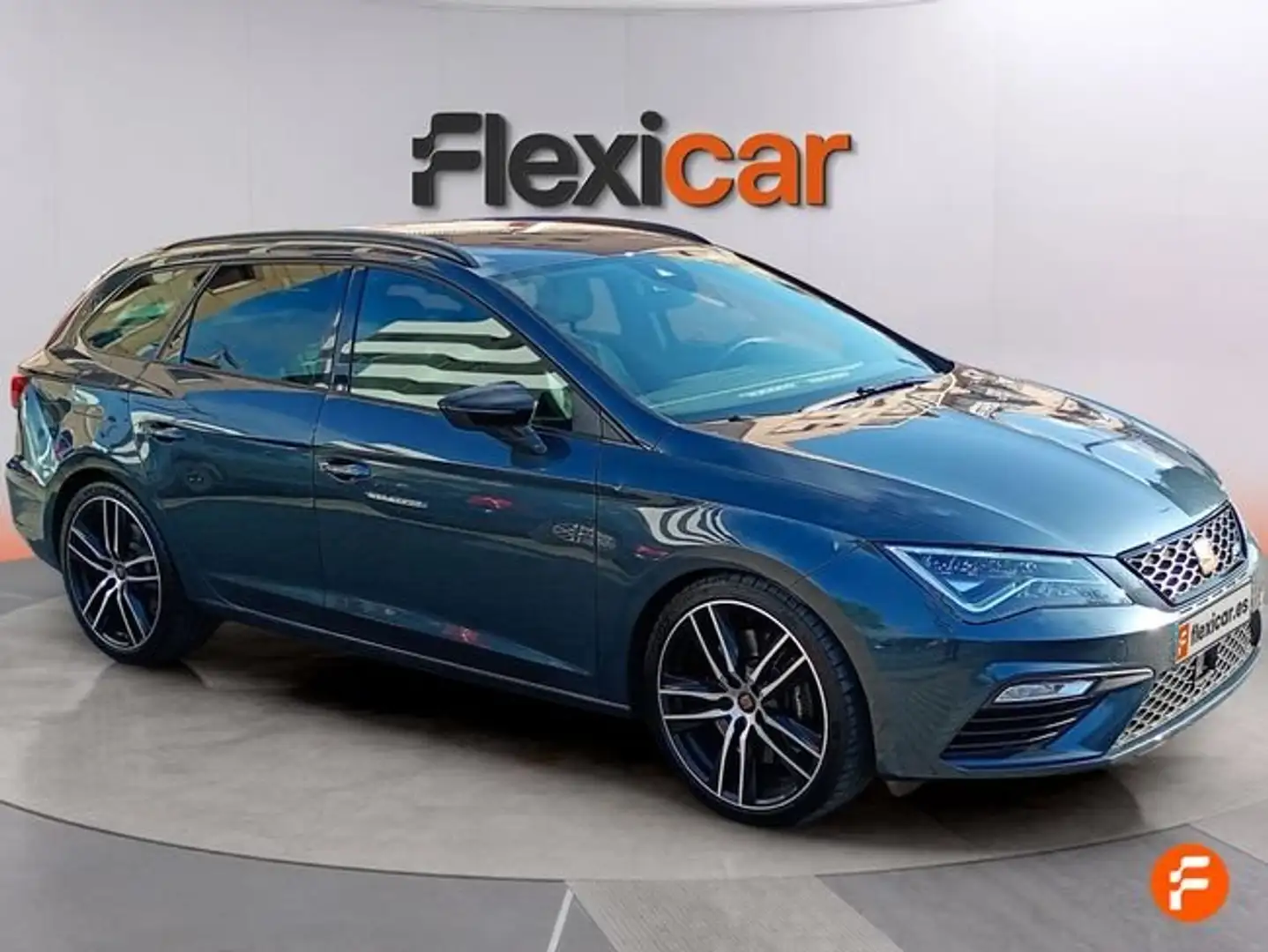 SEAT Leon ST 2.0 TSI S&S Cupra 4Drive DSG7 300 Gris - 2