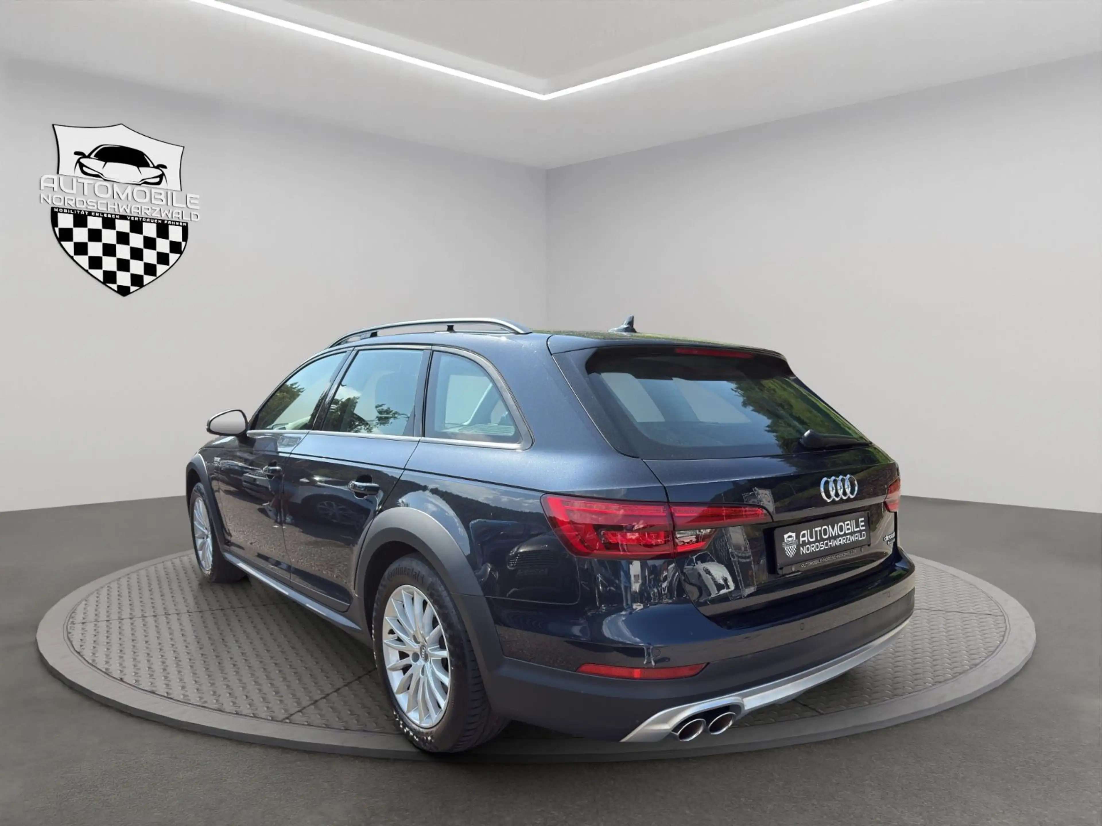 Audi A4 allroad quattro | ALCANTARA SHZ AHK VDT — photo 6