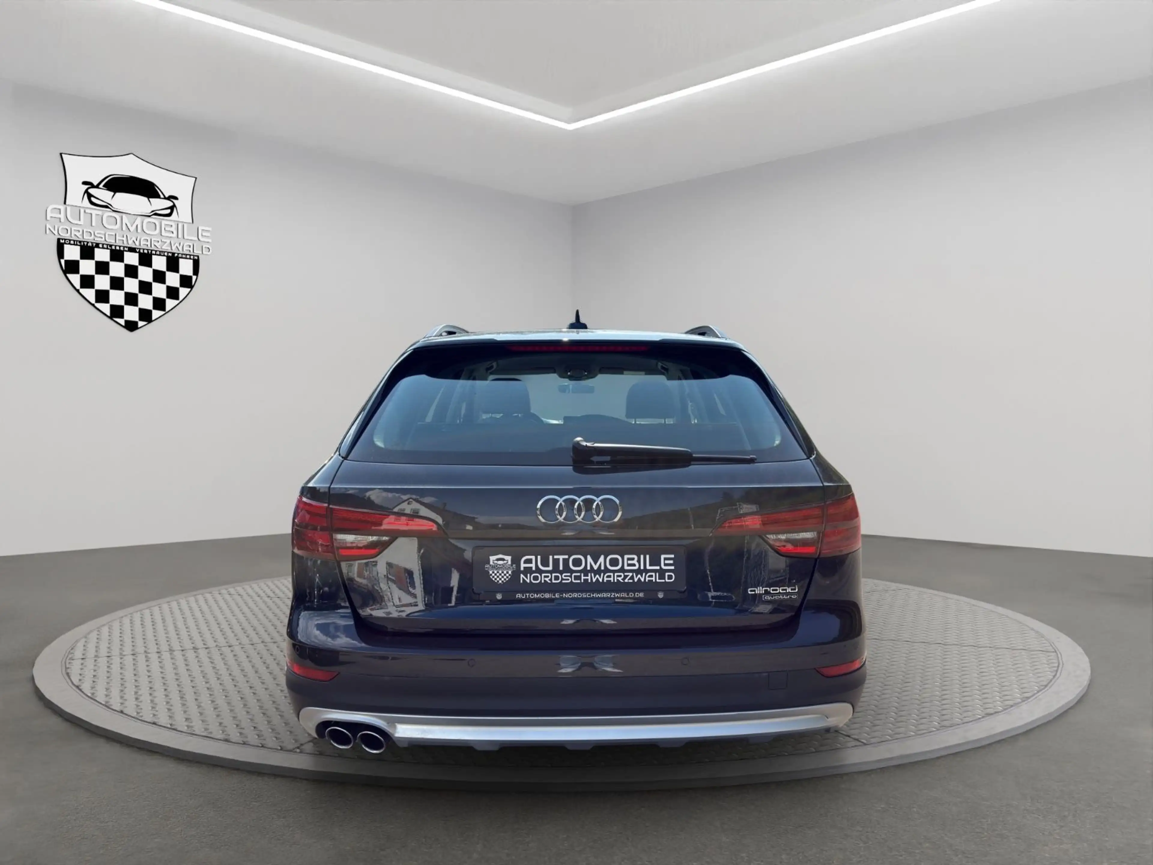 Audi A4 allroad quattro | ALCANTARA SHZ AHK VDT — photo 4
