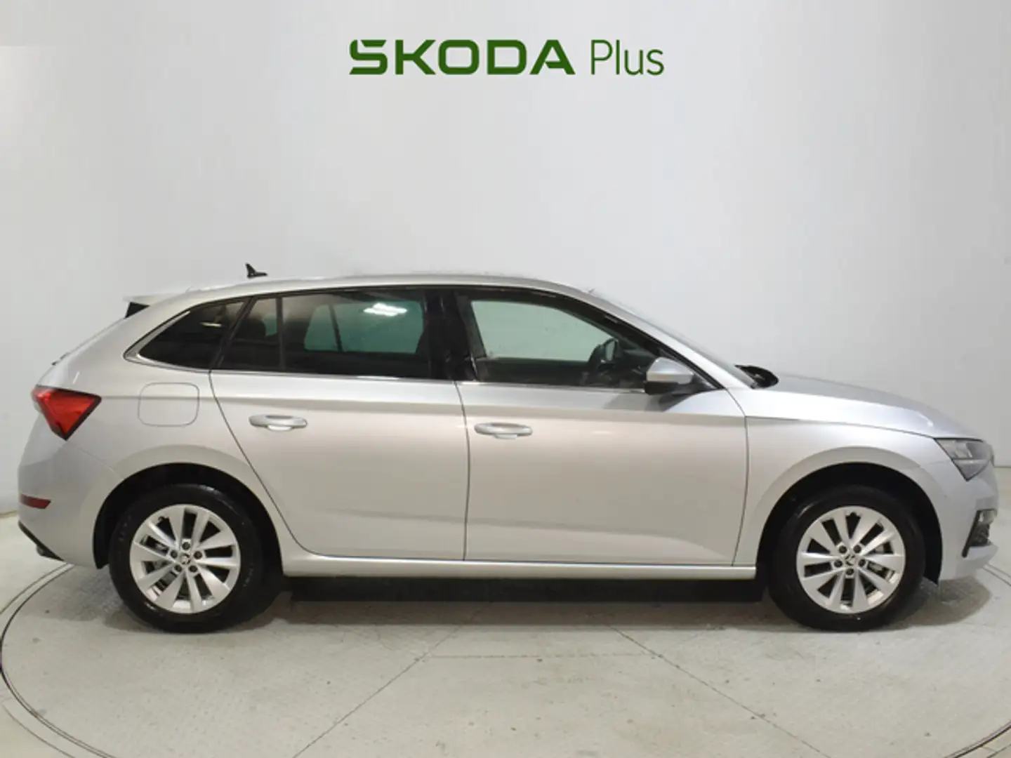 Skoda Scala 1.0 TSI Selection 70kW Plateado - 2