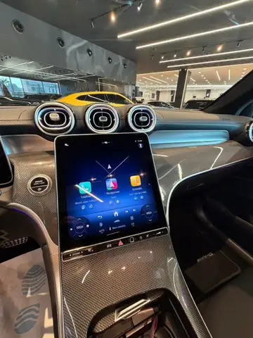 Mercedes-Benz GLC view 14
