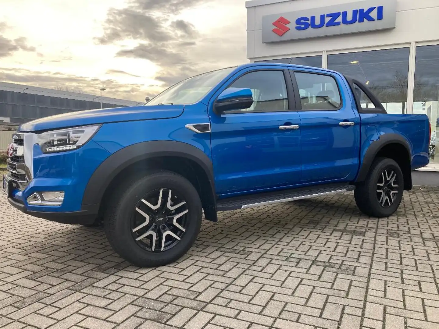 DFSK JAC 8 PRO 4X4 A-H-K 3000 kg Anhängelast Azul - 2
