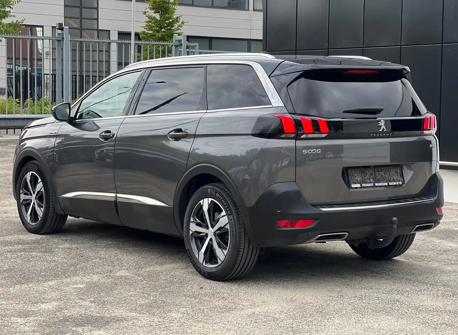 Peugeot 5008 1.5 BlueHDi GT Line - 7 PLACES - CONTRÔLE T OK Grijs - 2