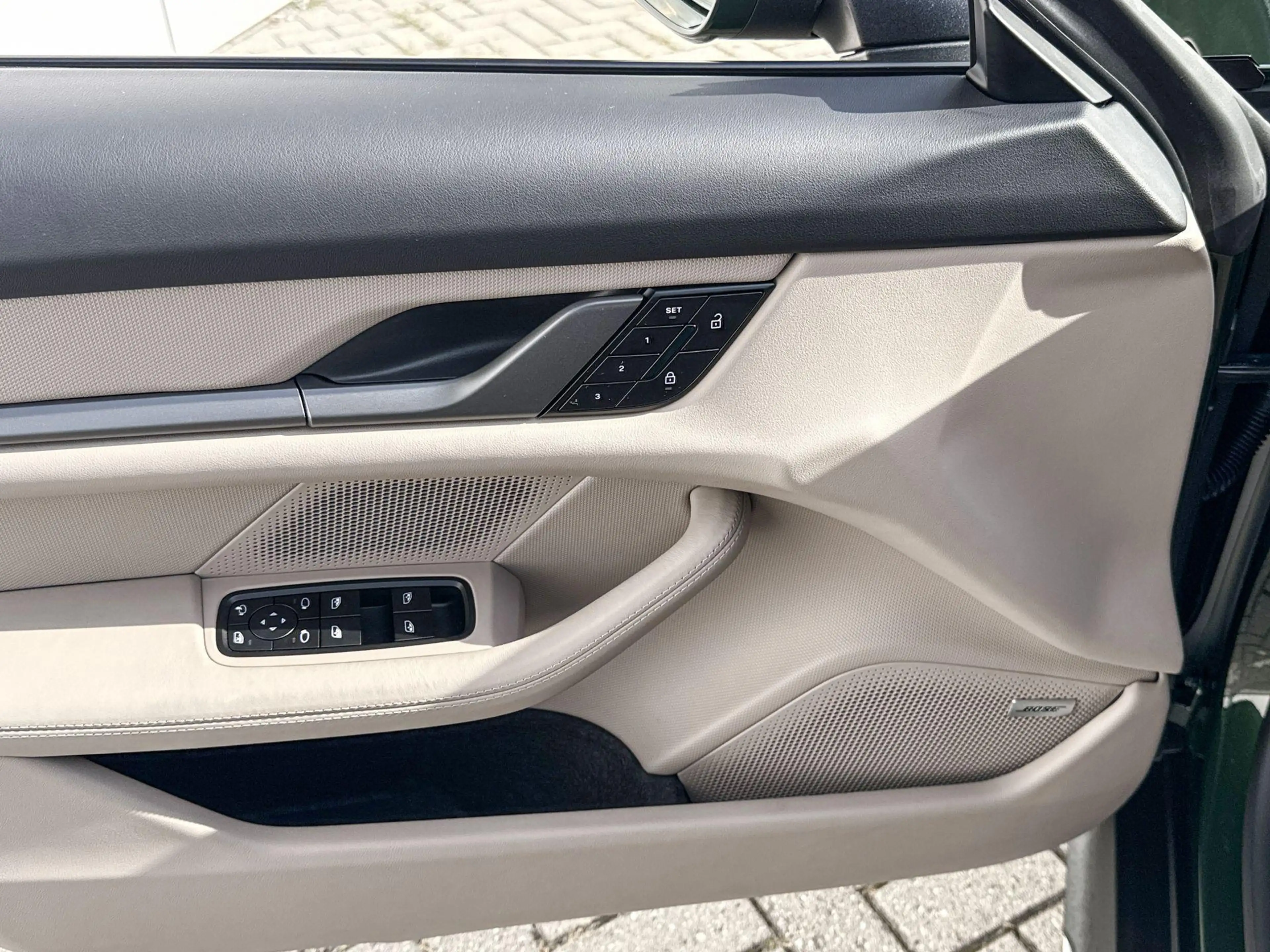 Porsche Taycan Cross Turismo 4 105 kWh — photo 13