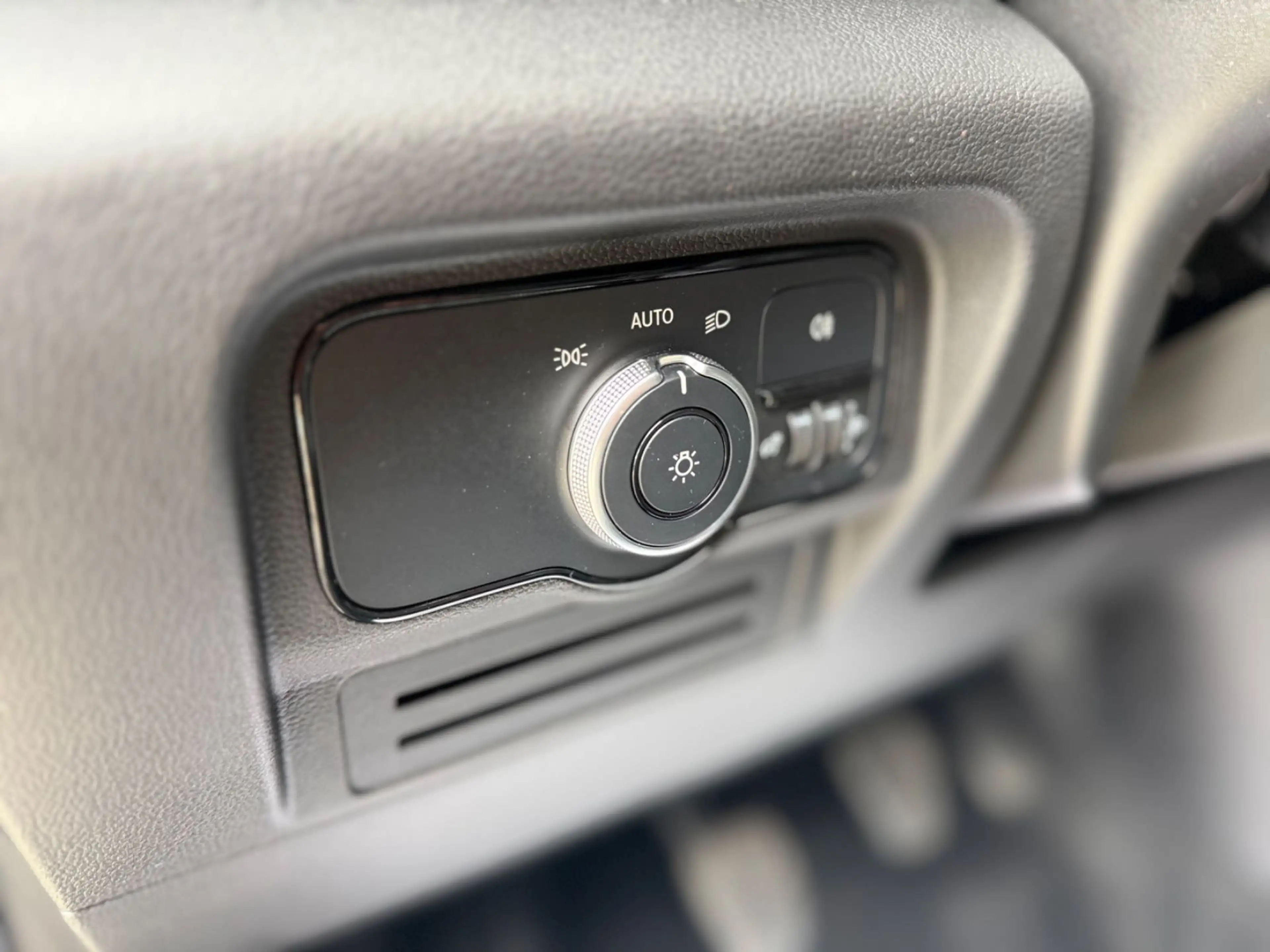 Mercedes-Benz Citan Kombi 113 TOURER NAVI KAMERA MBUX TEMPOM. — photo 14