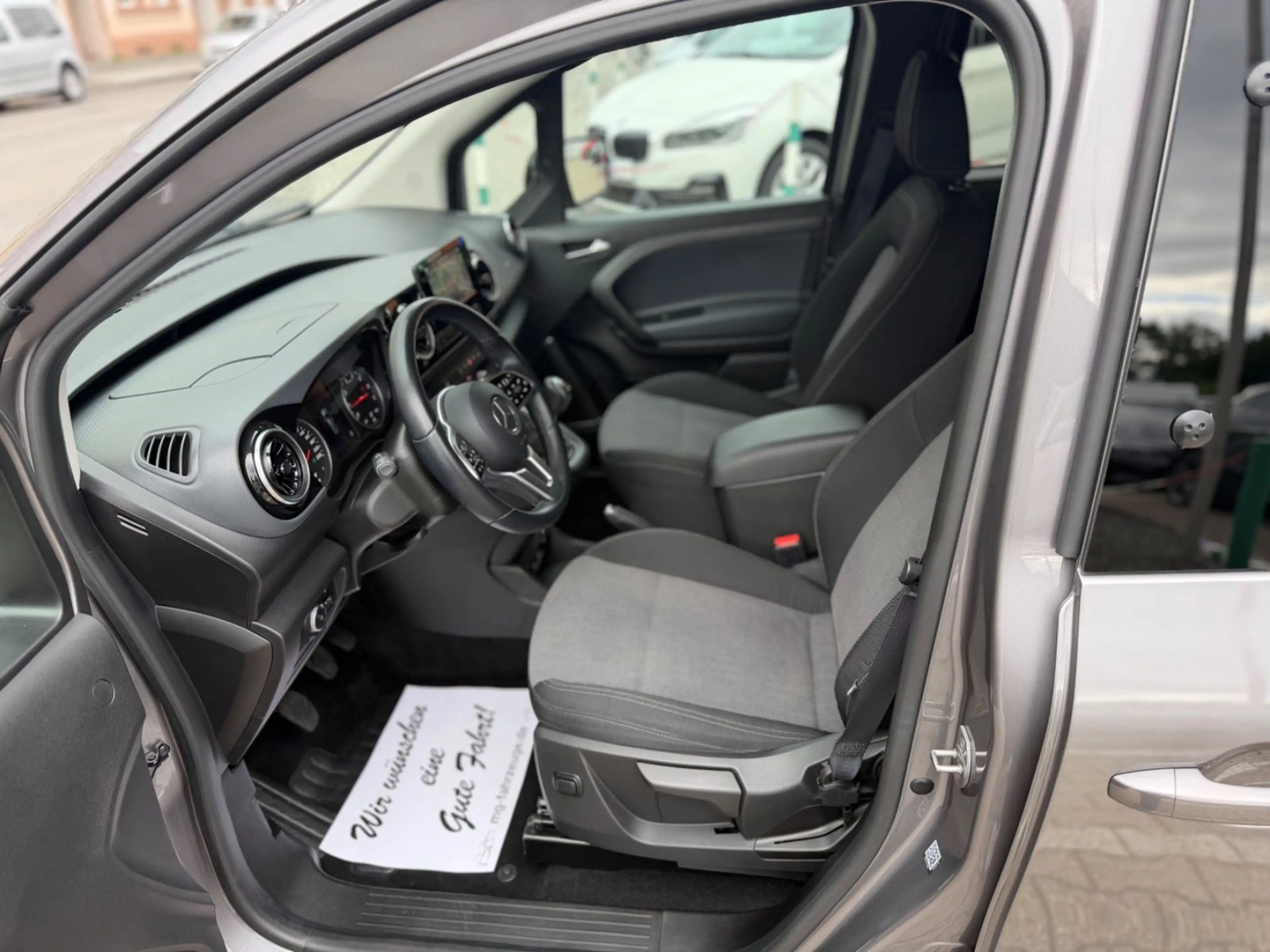 Mercedes-Benz Citan Kombi 113 TOURER NAVI KAMERA MBUX TEMPOM. — photo 11