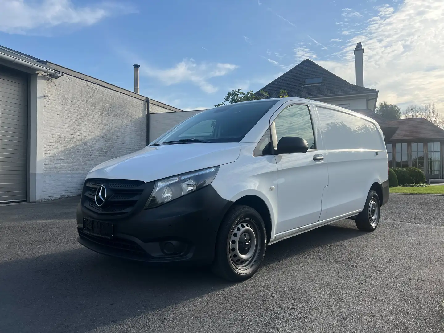 Mercedes-Benz Vito 116 CDI - lang - 82.430 km - 20.950 euro + btw Blanc - 1