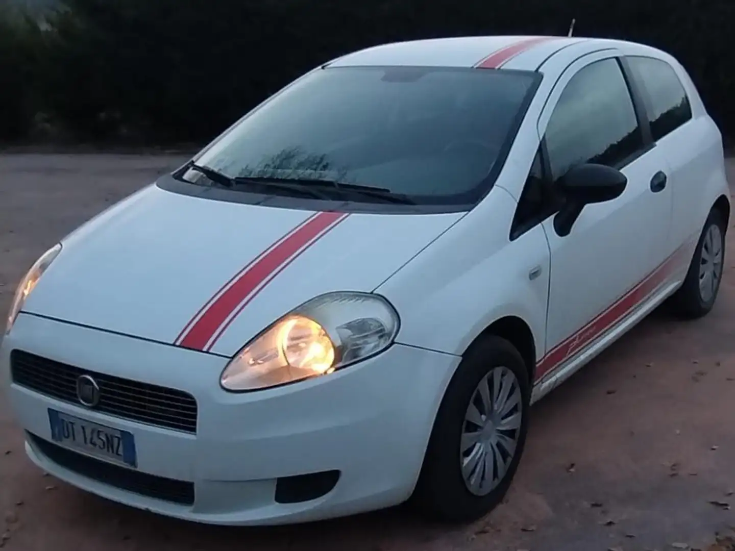 Fiat Grande Punto Punto MJT 1.3 diesel Bianco - 2