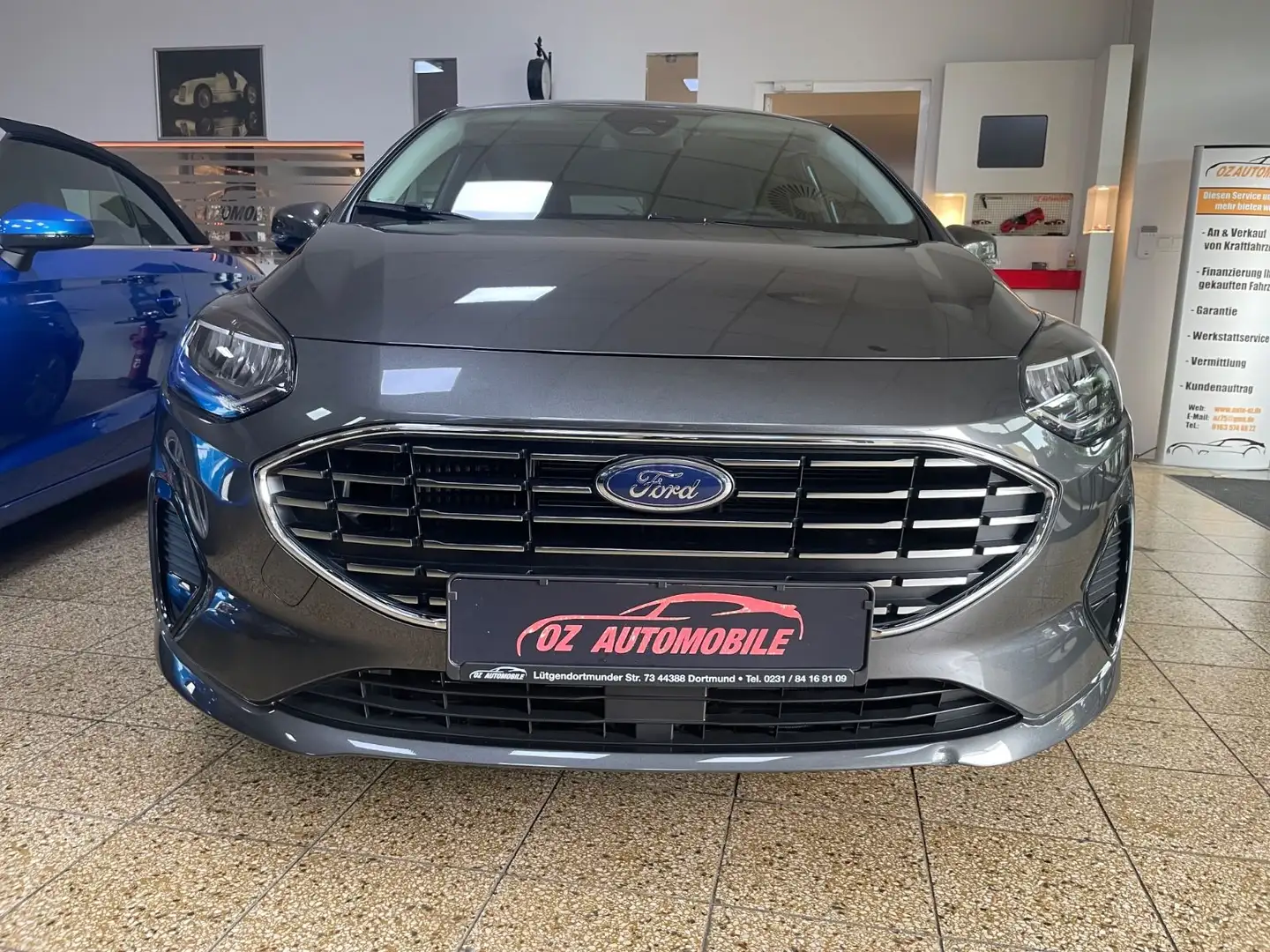 Ford Fiesta Titanium nur 230 km Gris - 1