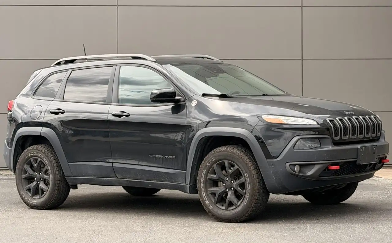 Jeep Cherokee photo Jeep Cherokee