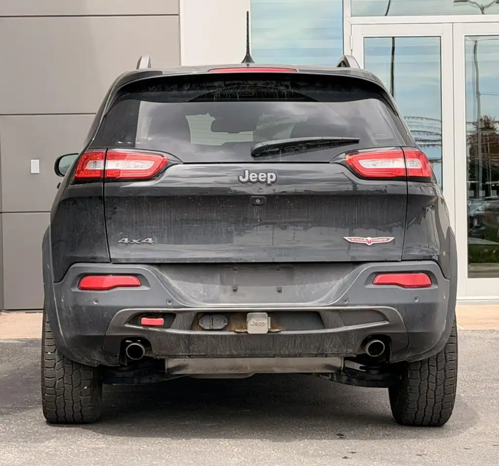Jeep Cherokee photo Jeep Cherokee