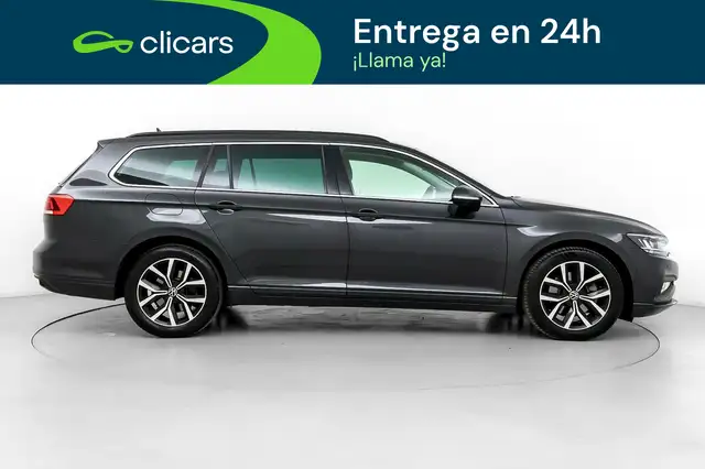 Volkswagen Passat view 7