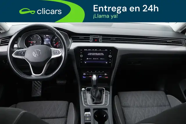 Volkswagen Passat view 13