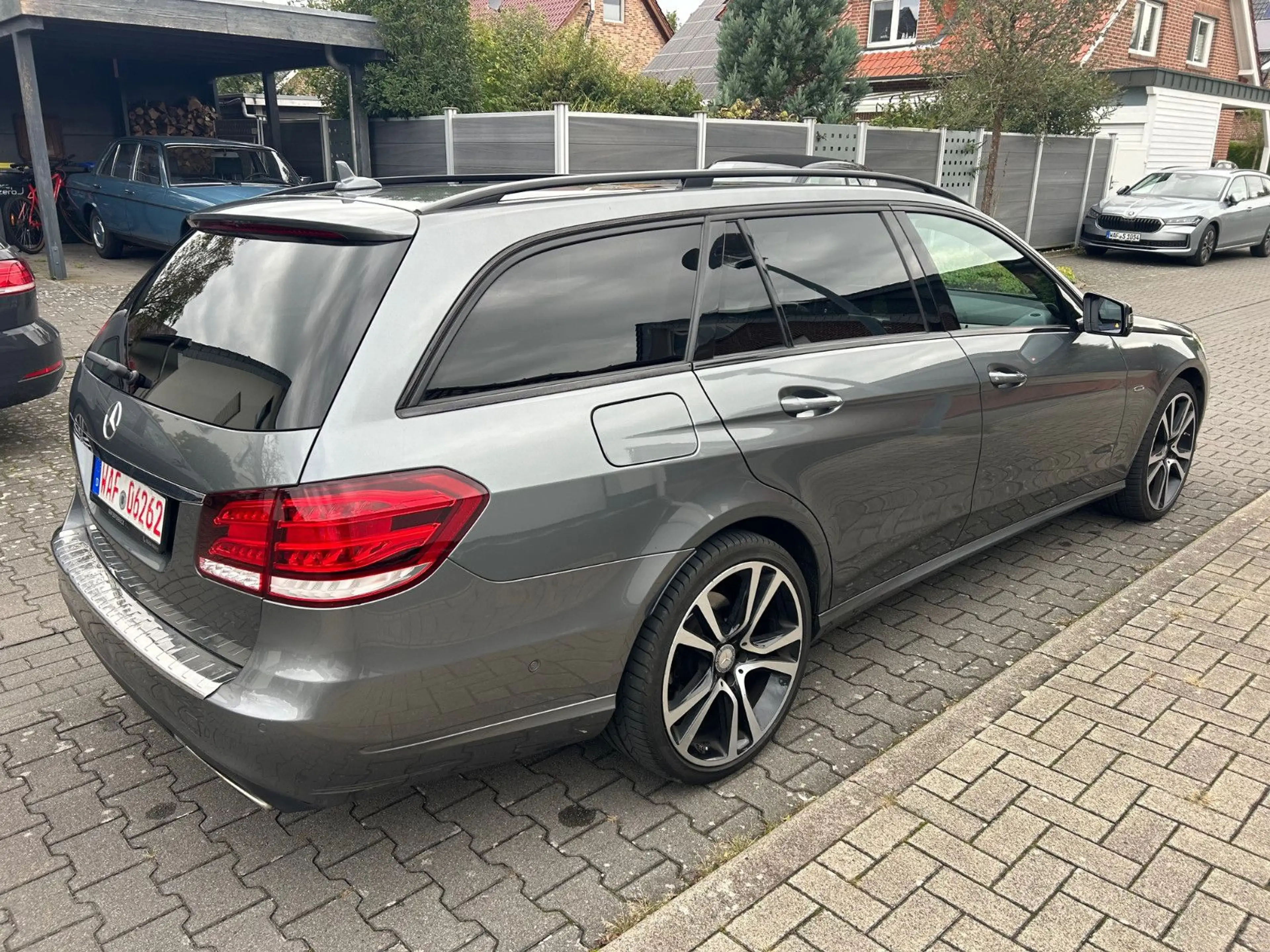 Mercedes-Benz E 350 4Matic Edition E Pano Massage LED Standh. — photo 5