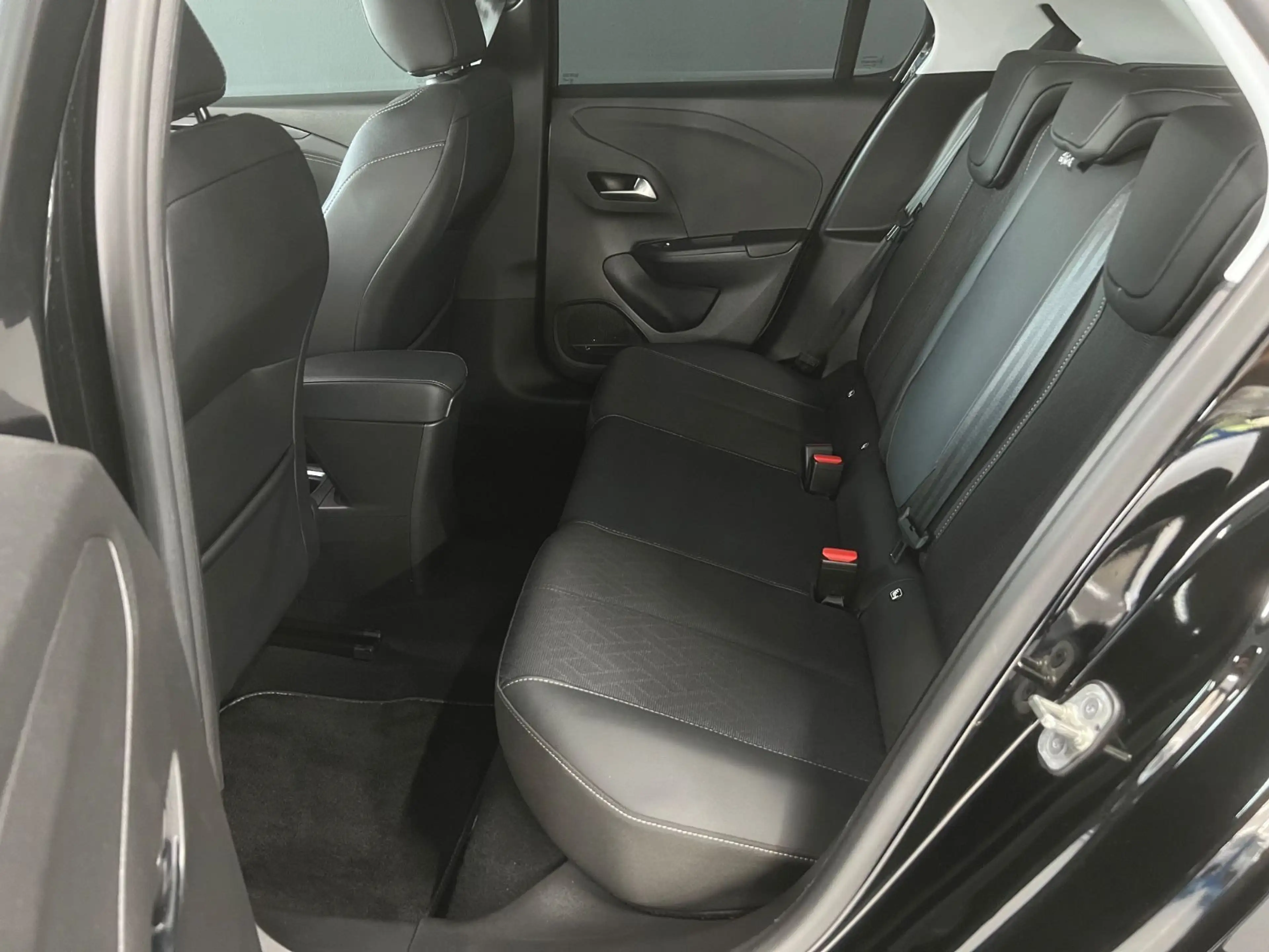 Opel Corsa F 1.2 Turbo Automatik LED Kamera Virtual — photo 11