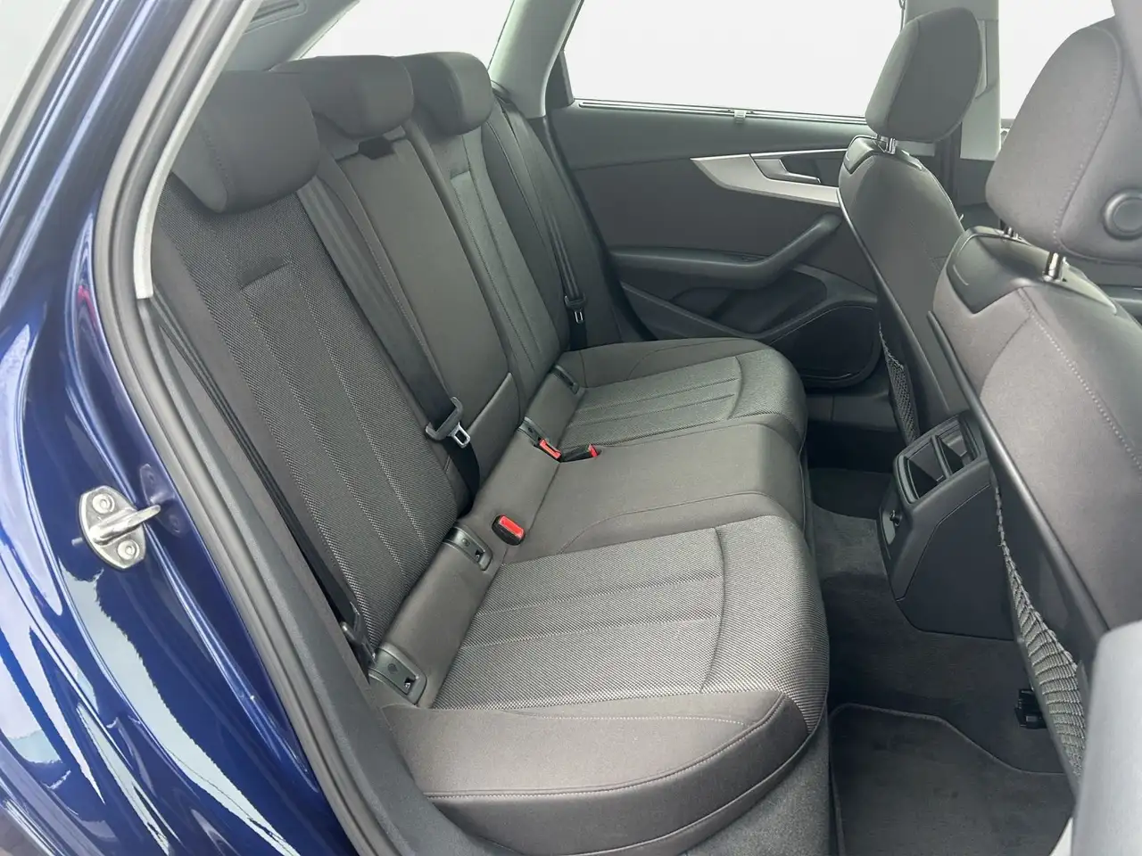 Audi A4 35 TDI S tronic ADVANCED *NAVI*LED*AHK* 13