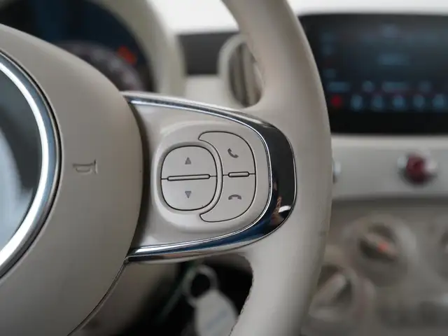 Fiat 500c view 9