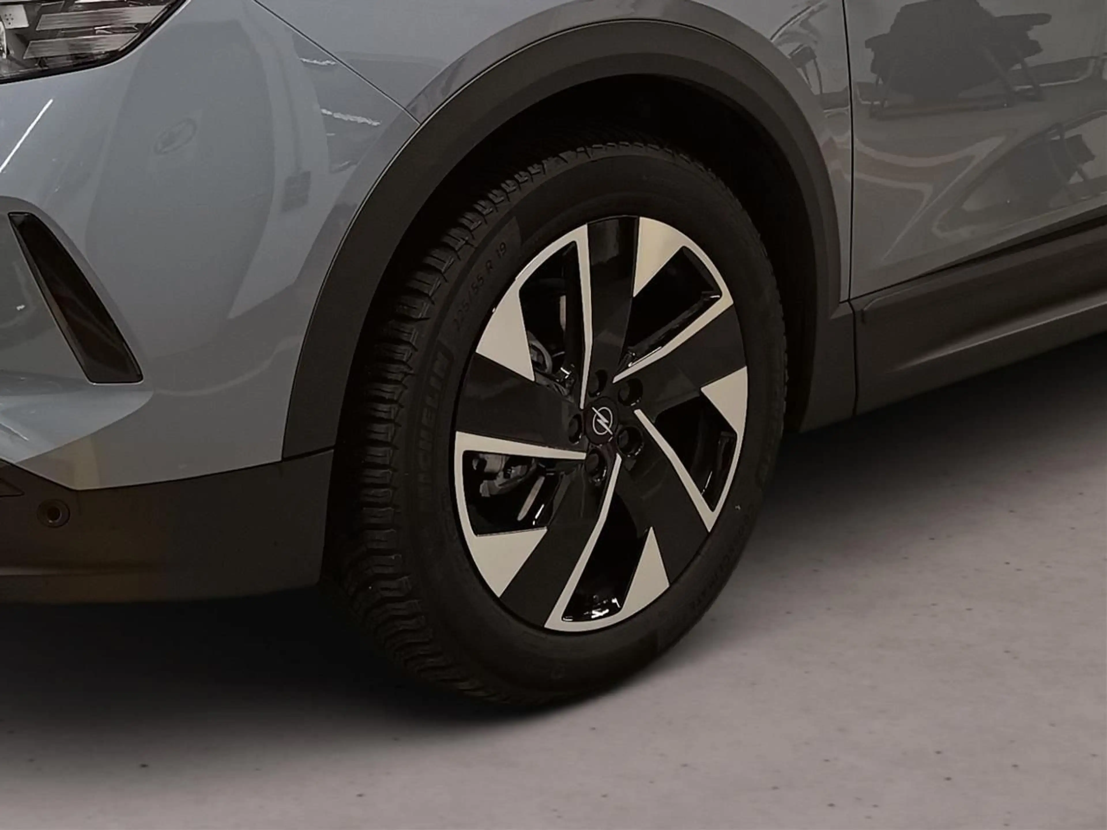 Opel Grandland X Grandland 1.2 48V Mild-Hybrid 100 kW GS — photo 7