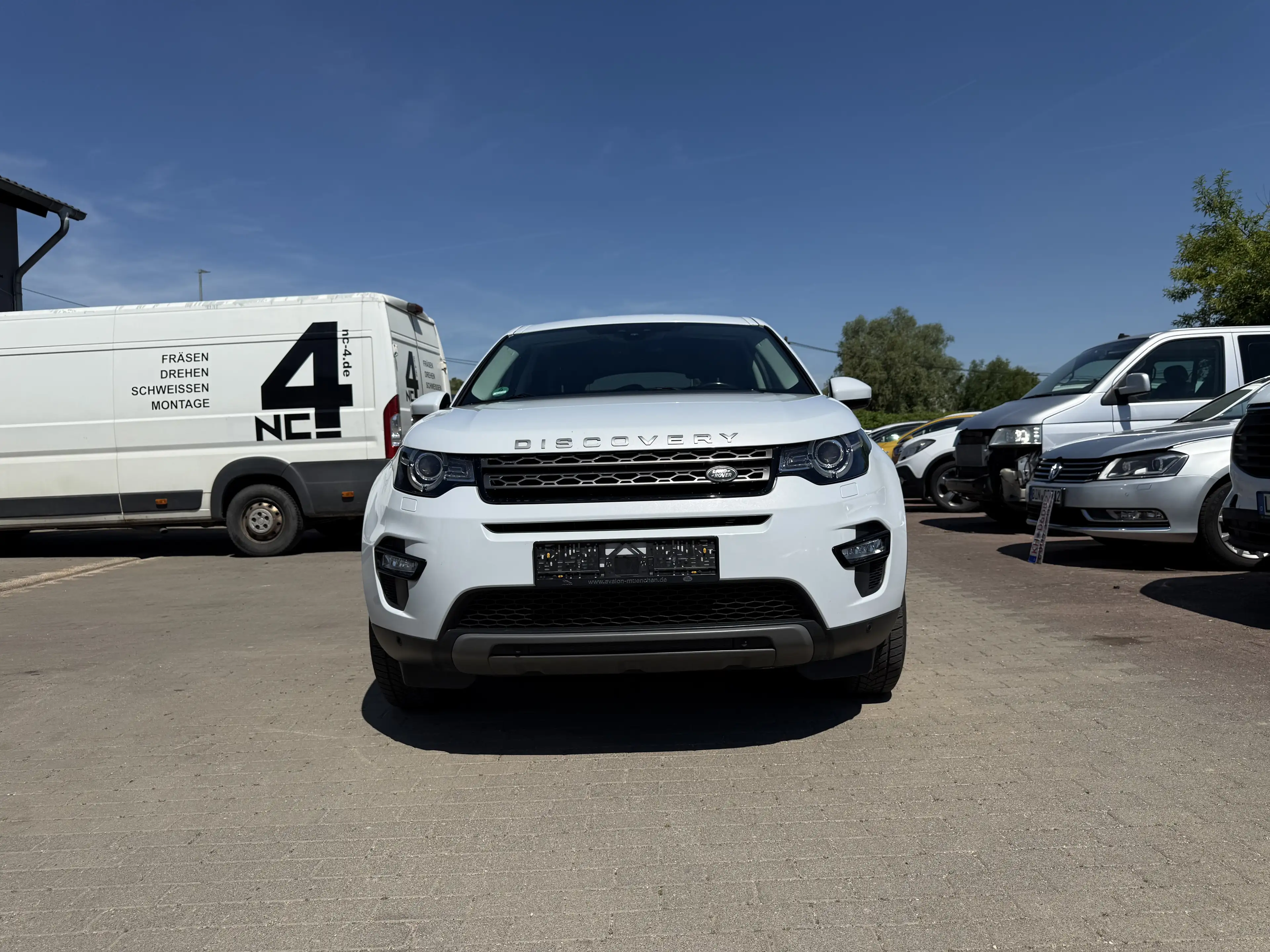 Land Rover Discovery Sport SE AWD — photo 2