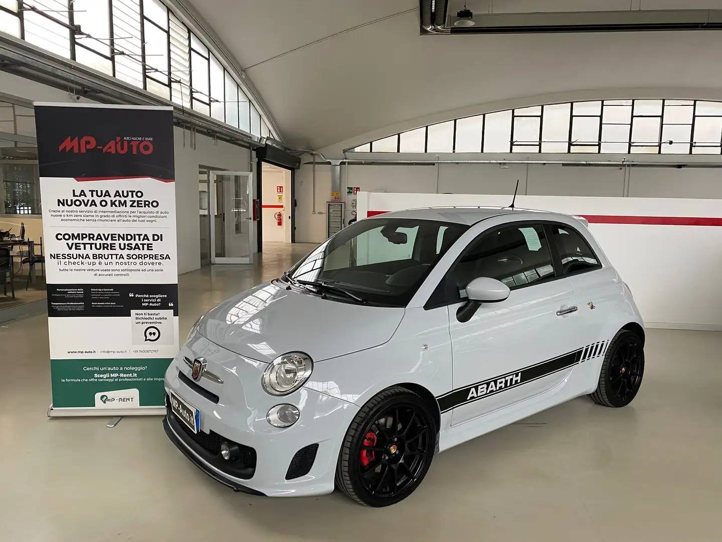 Abarth 500 1.4 16v t. t-jet (custom)140cv AUTOMATICA Grey - 1