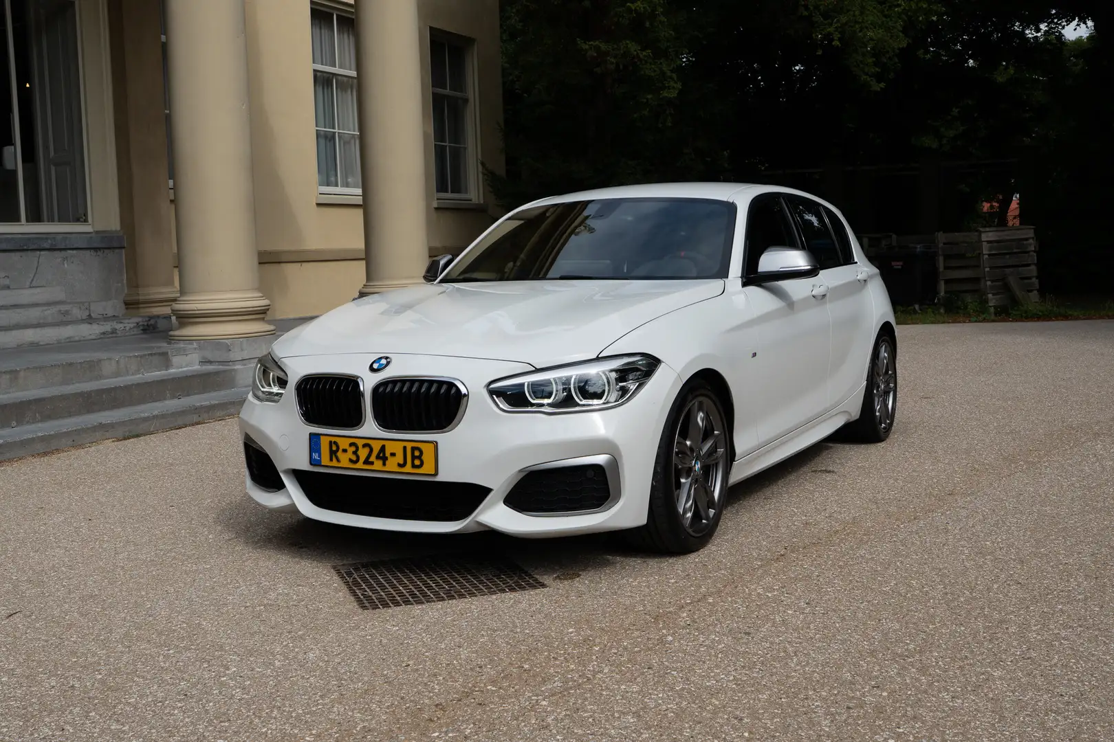 BMW 140 BMW 140i RWD M-perf. sper diff. Executive Blanco - 1