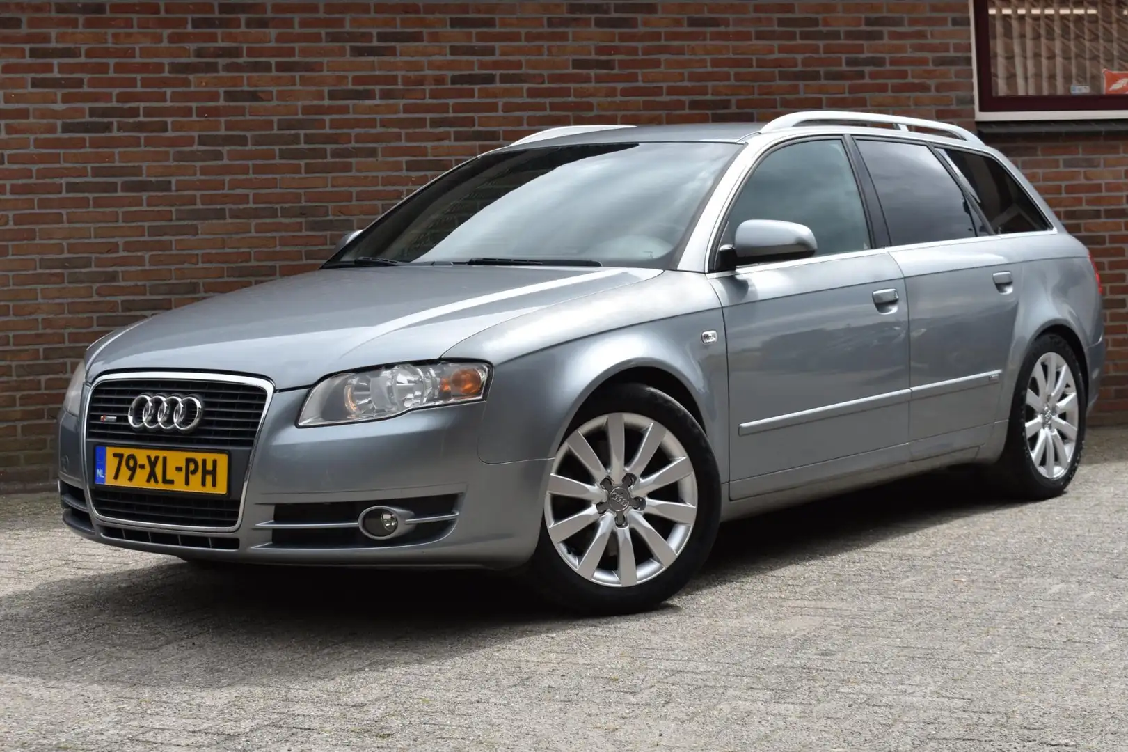 Audi A4 Avant 2.7 TDI '06 Clima Grijs - 1