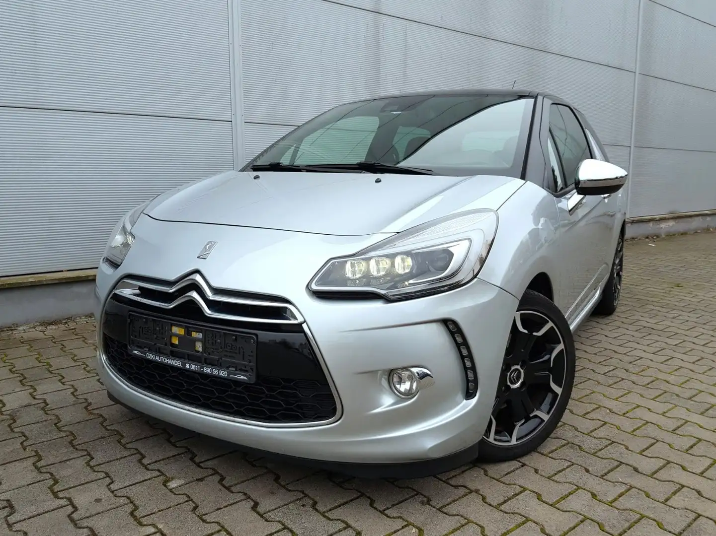 Citroen DS3 SportChic (1-Hand/165 PS) Silber - 2