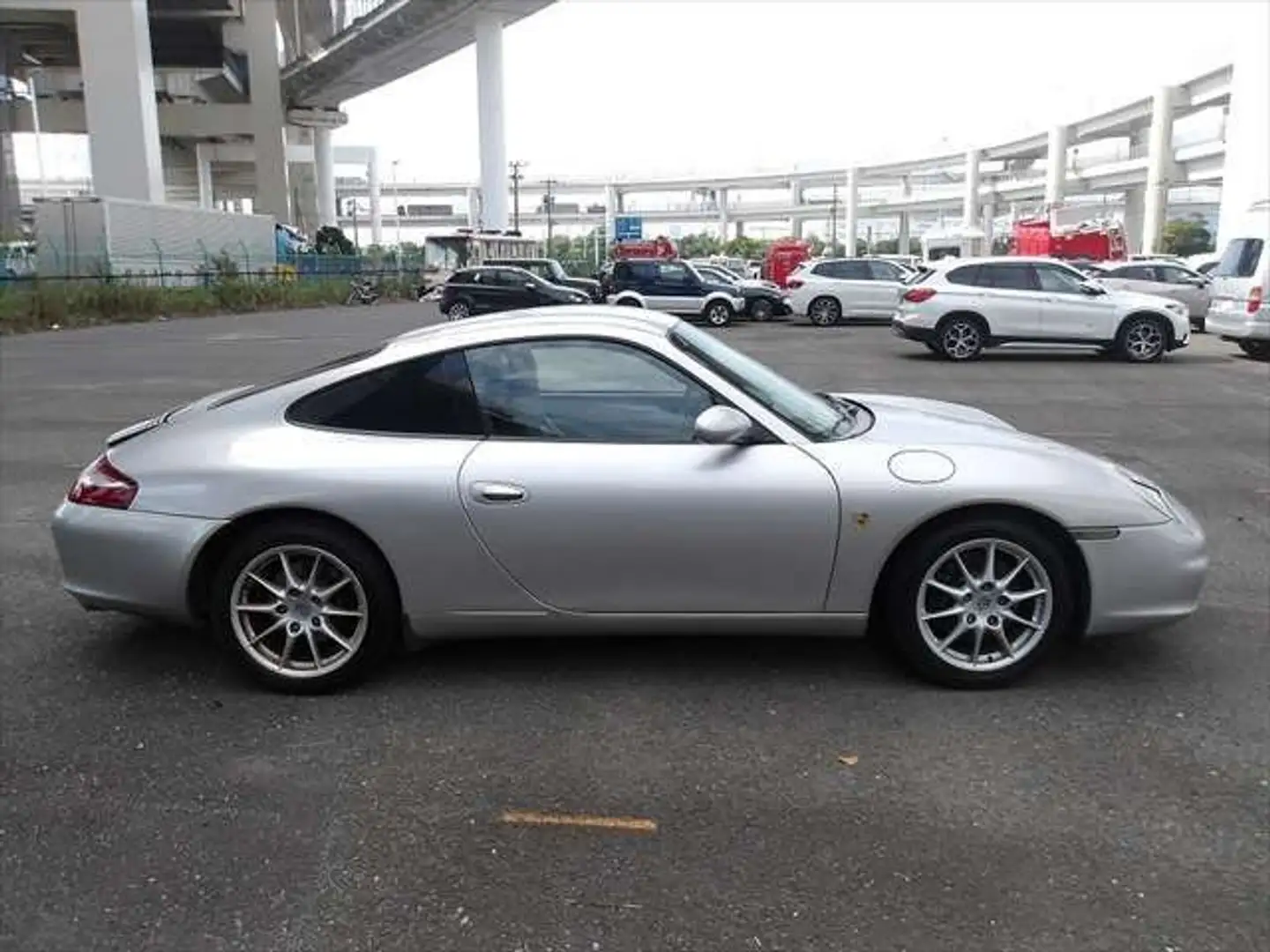 Porsche 996 3.6i Tiptronic / Service History € 22.305 netto Silber - 2
