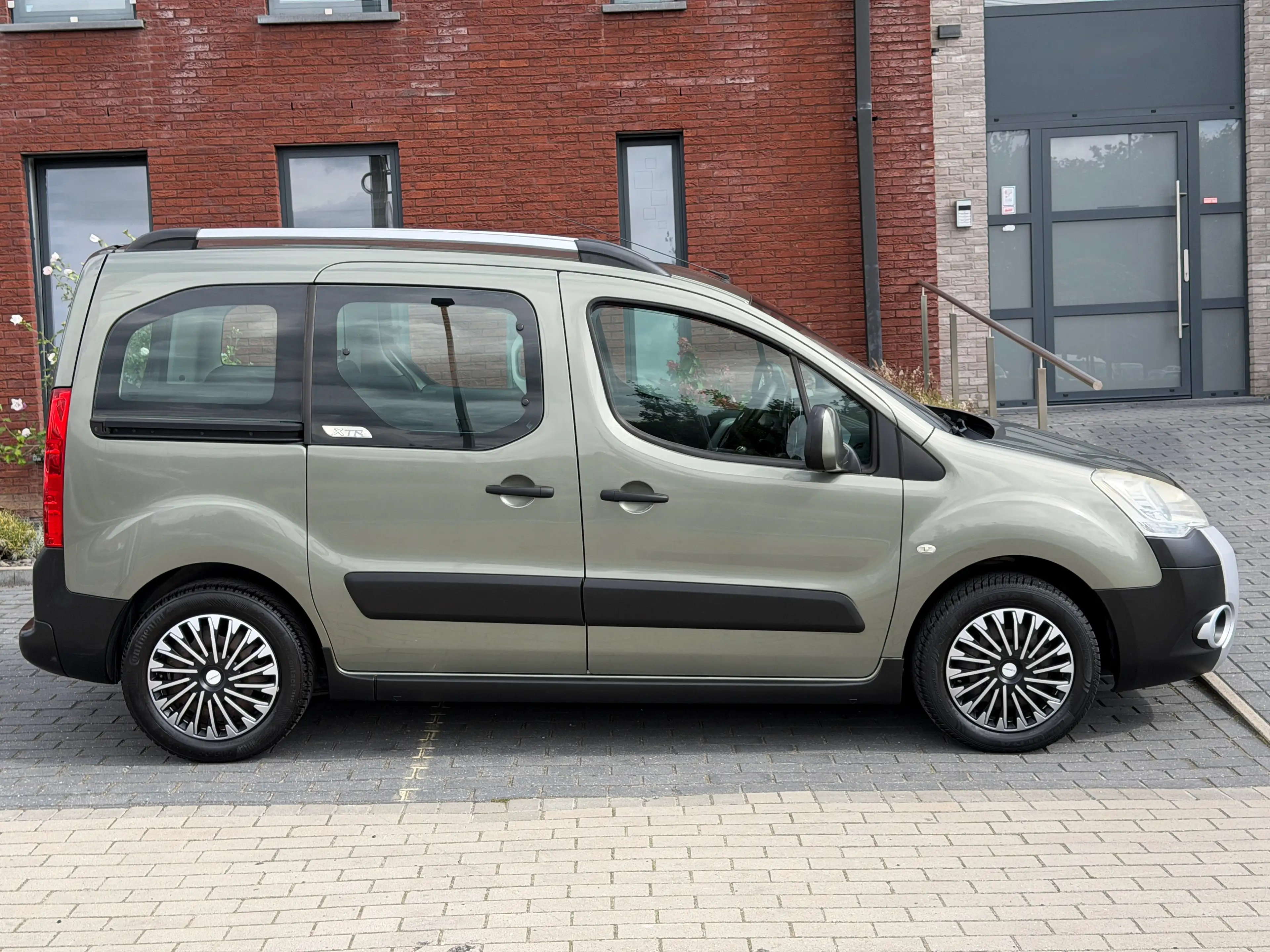 Citroen Berlingo ( XTR ) 1.6HDi (92Ch) 1er propriétaire 2012 ( CT + Car-pass Ok ) — photo 6