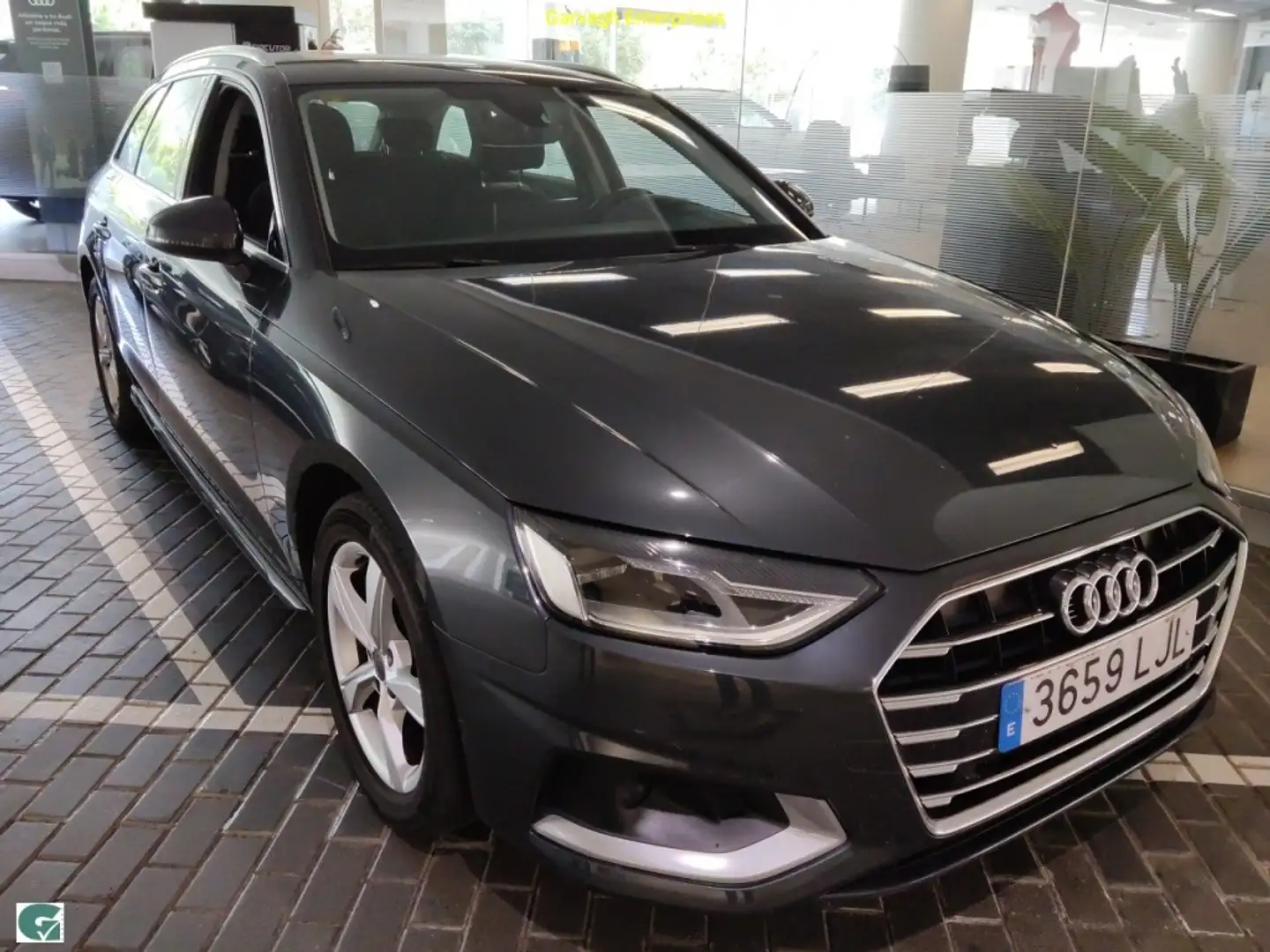 Audi A4 Avant 35 TDI Advanced S tronic 120kW Gris - 2