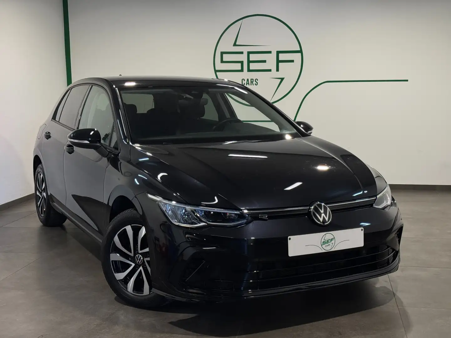 Volkswagen Golf ** 1.0 TSI ** Active ** GPS ** Garantie 12 mois ** Negro - 1