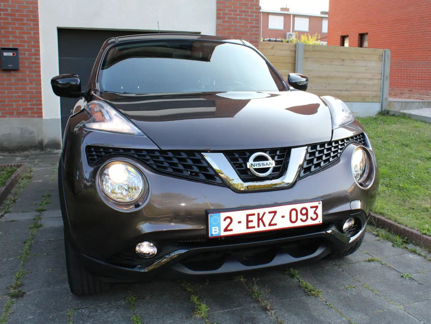 Nissan Juke Juke 1.2 DIG-T 2WD N-Connecta 17'' Creative Bronze - 2