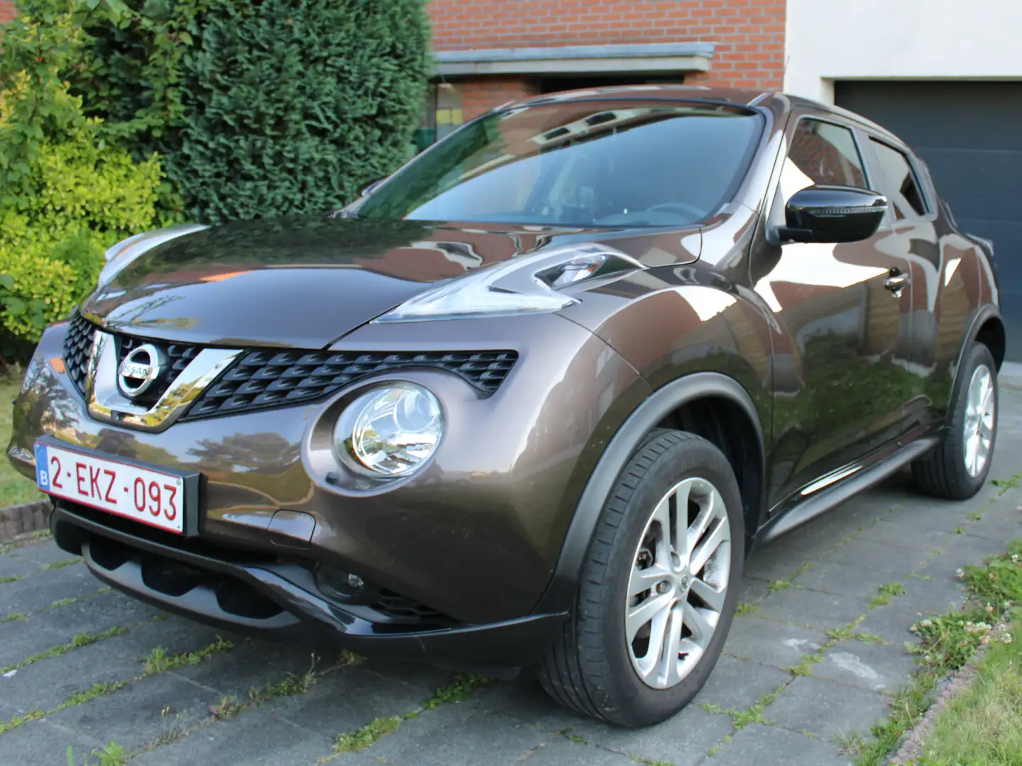 Nissan Juke Juke 1.2 DIG-T 2WD N-Connecta 17'' Creative Bronze - 1