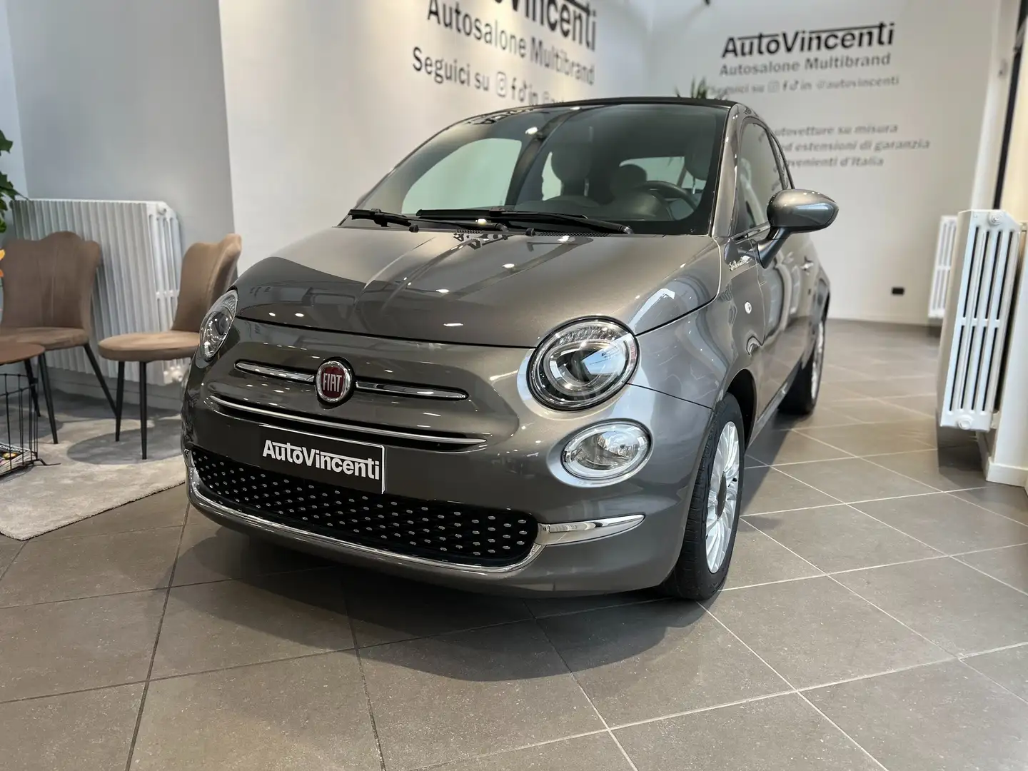 Fiat 500C 1.0 CC 70 CV HYBRID DOLCEVITA UNICO PROPRIETARIO Grijs - 2