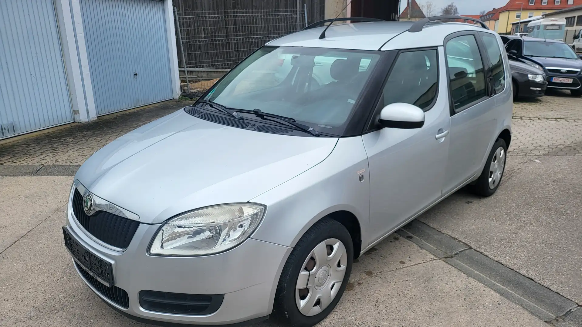 Skoda Roomster Diesel 1.9 TDI DPF Style Plateado - 2